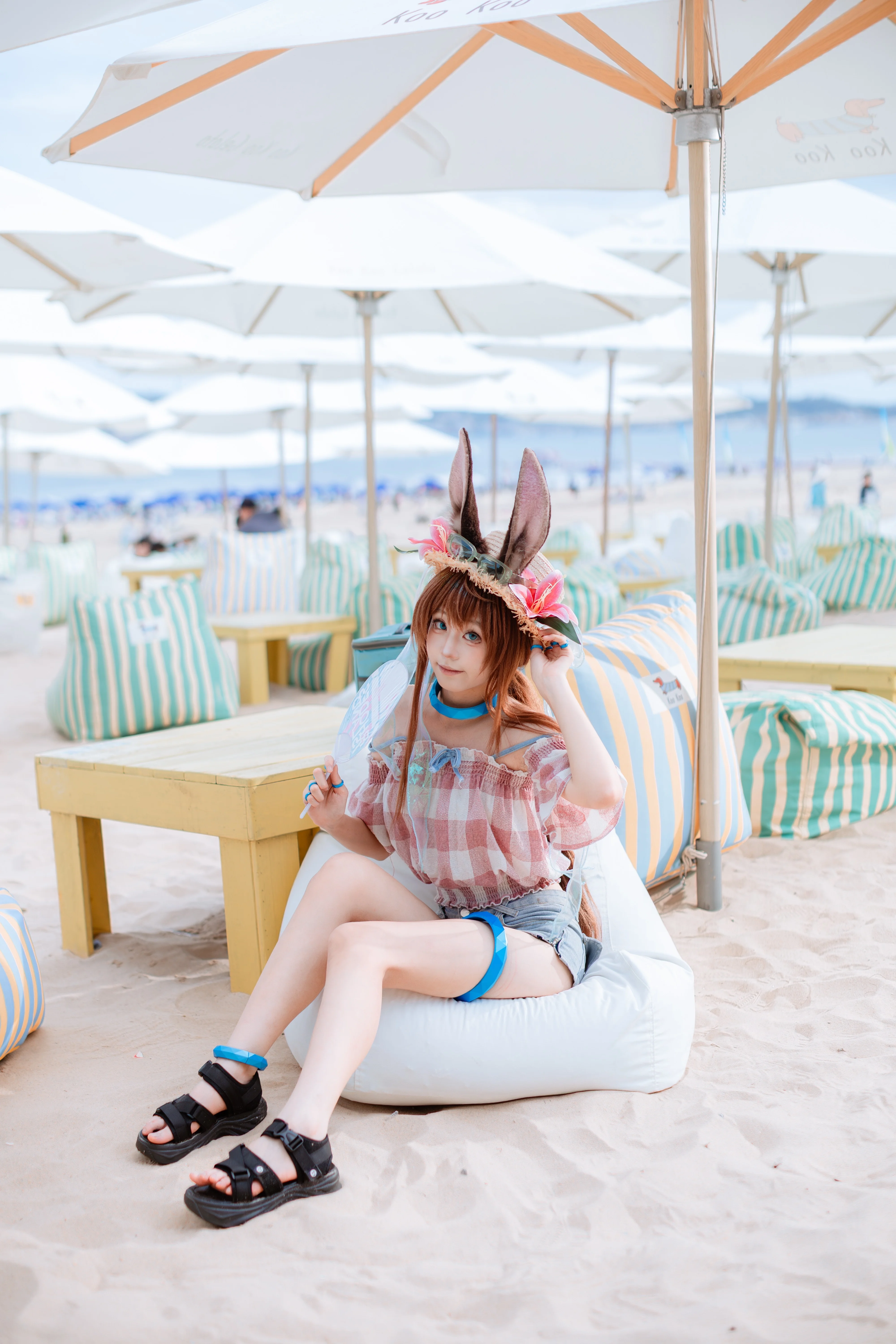 【阿米娅cos】夏日海滩的清爽，阳光下的火蓝之心 - 第 6 张