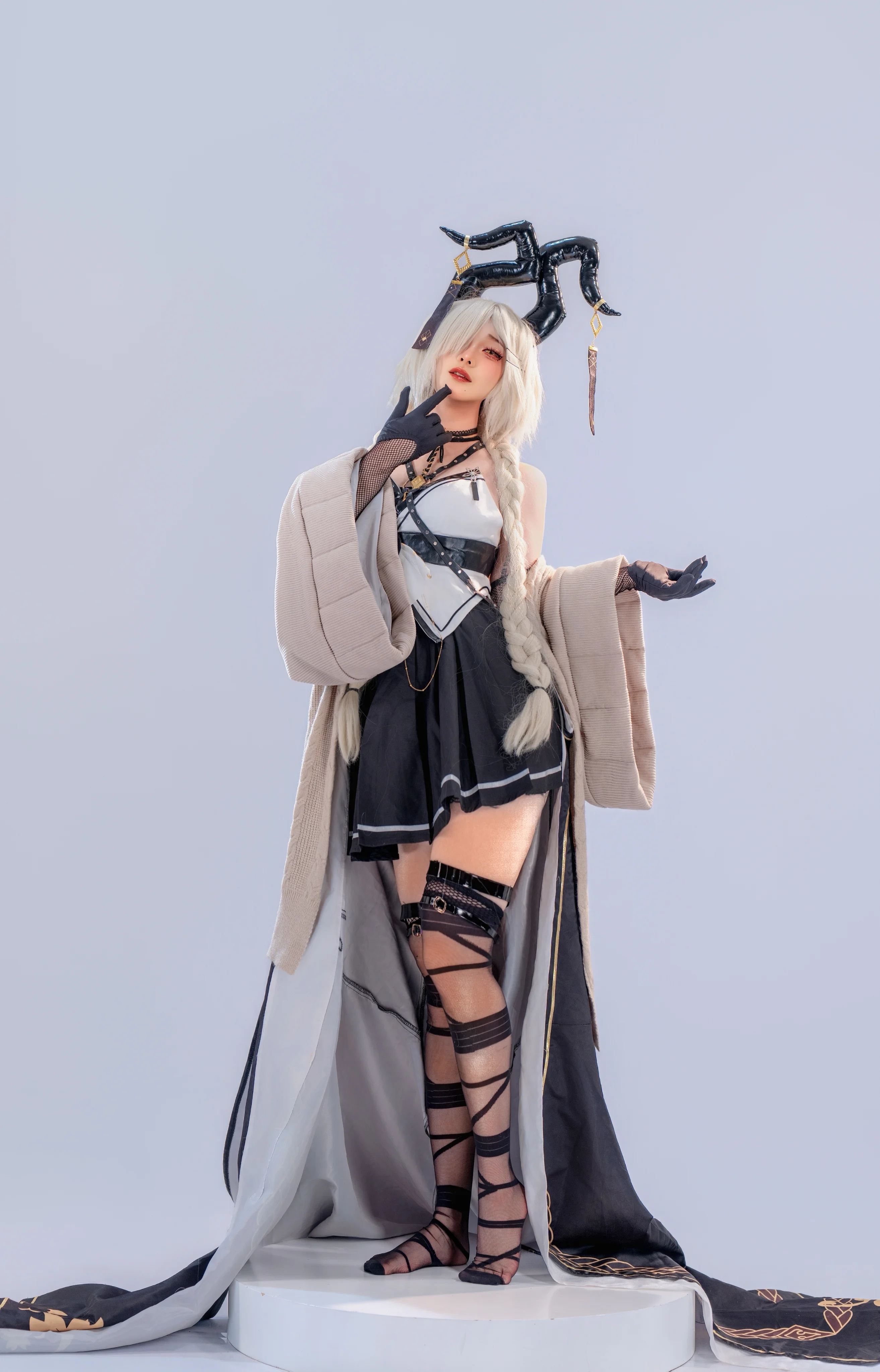 【尾张cos】碧蓝航线，黑皮质感与机能风服饰的完整呈现 - 第 1 张