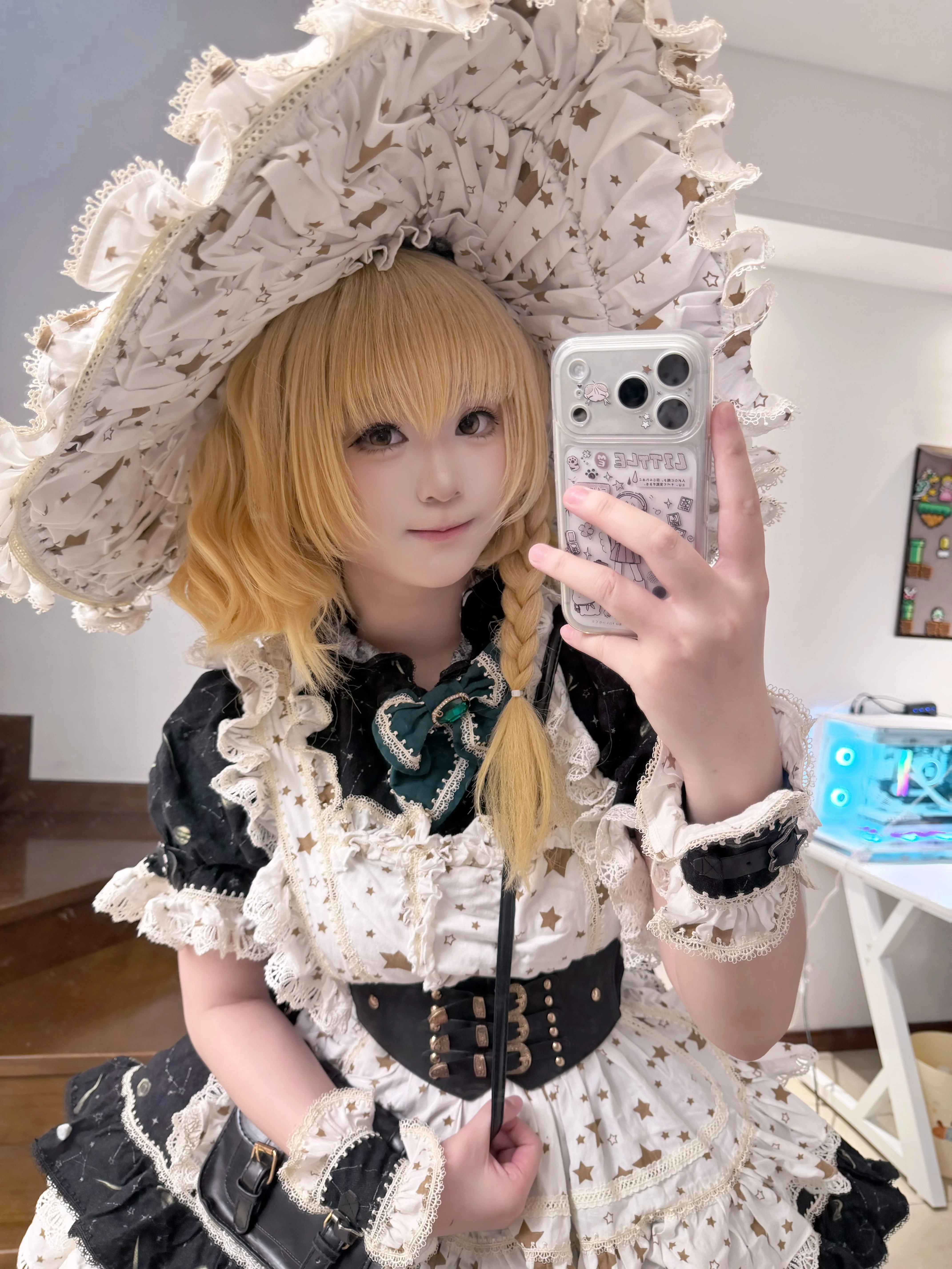 【雾雨魔理沙cos】星星点缀的蓬蓬裙，短发莎确实萌度拉满 - 第 2 张