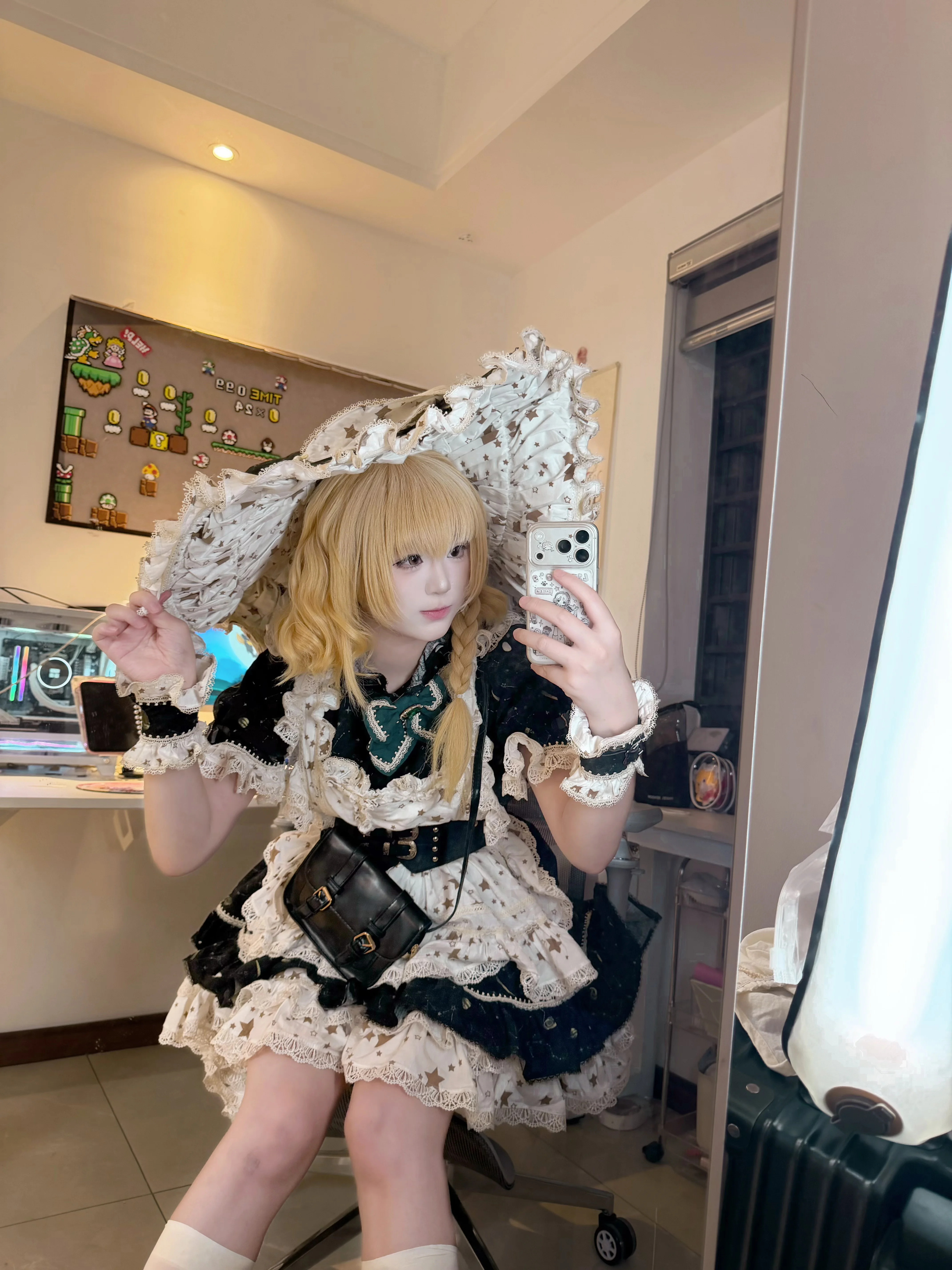 【雾雨魔理沙cos】星星点缀的蓬蓬裙，短发莎确实萌度拉满 - 第 6 张