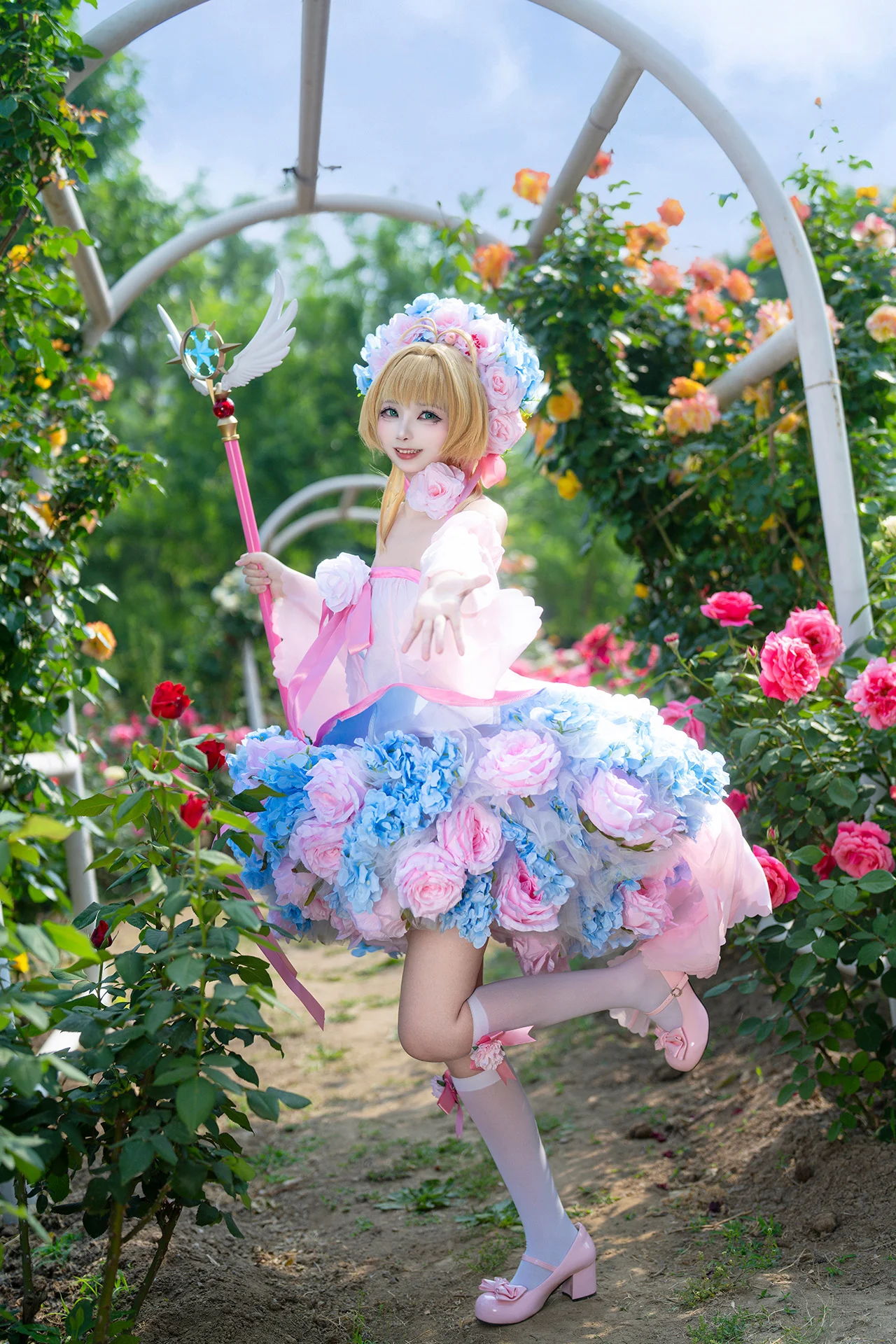 【木之本樱cos】魔法杖一挥，花园里的小樱花仙子