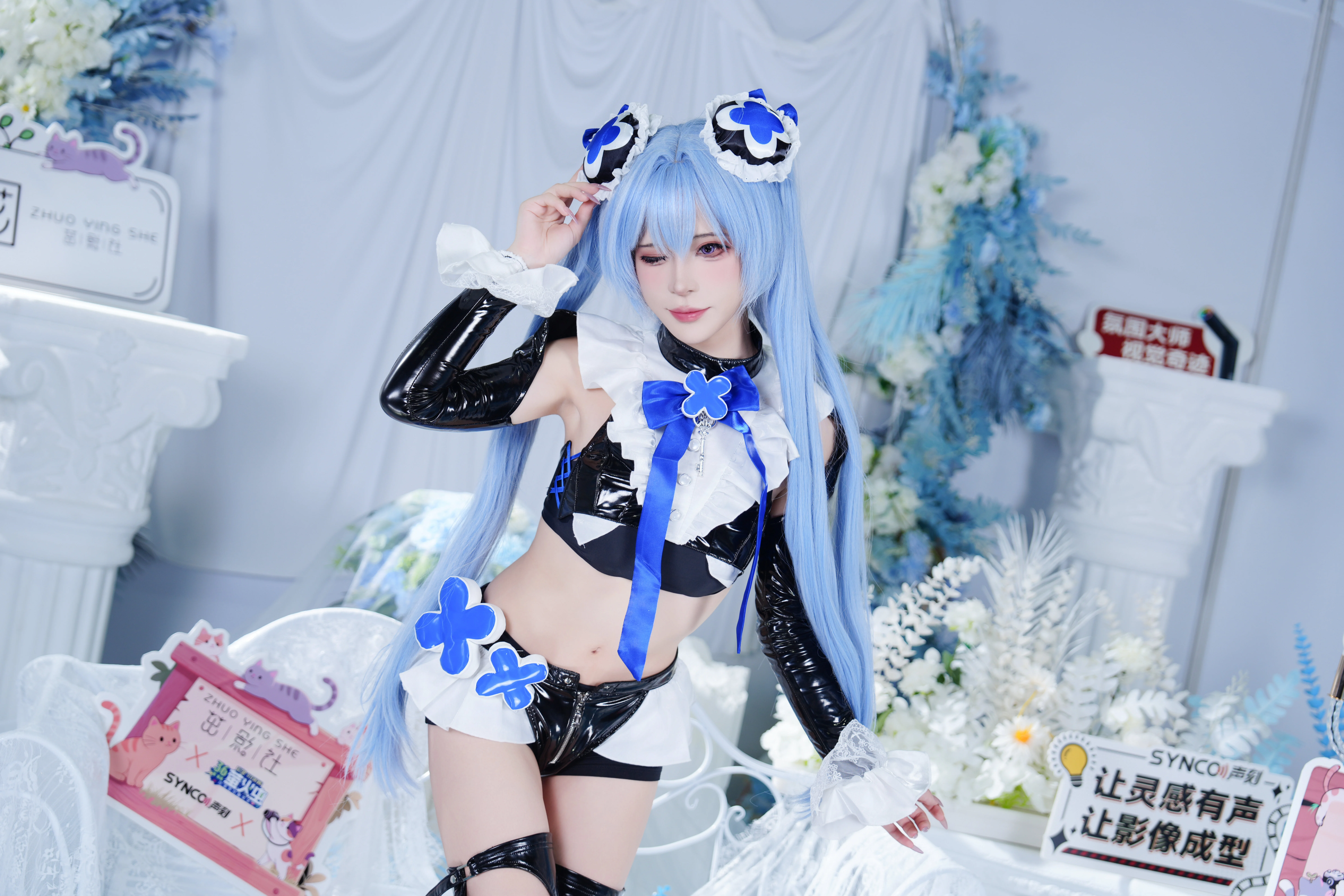 【汉塞尔cos】胜利女神妮姬，漆皮与冷蓝发色碰撞 - 第 14 张