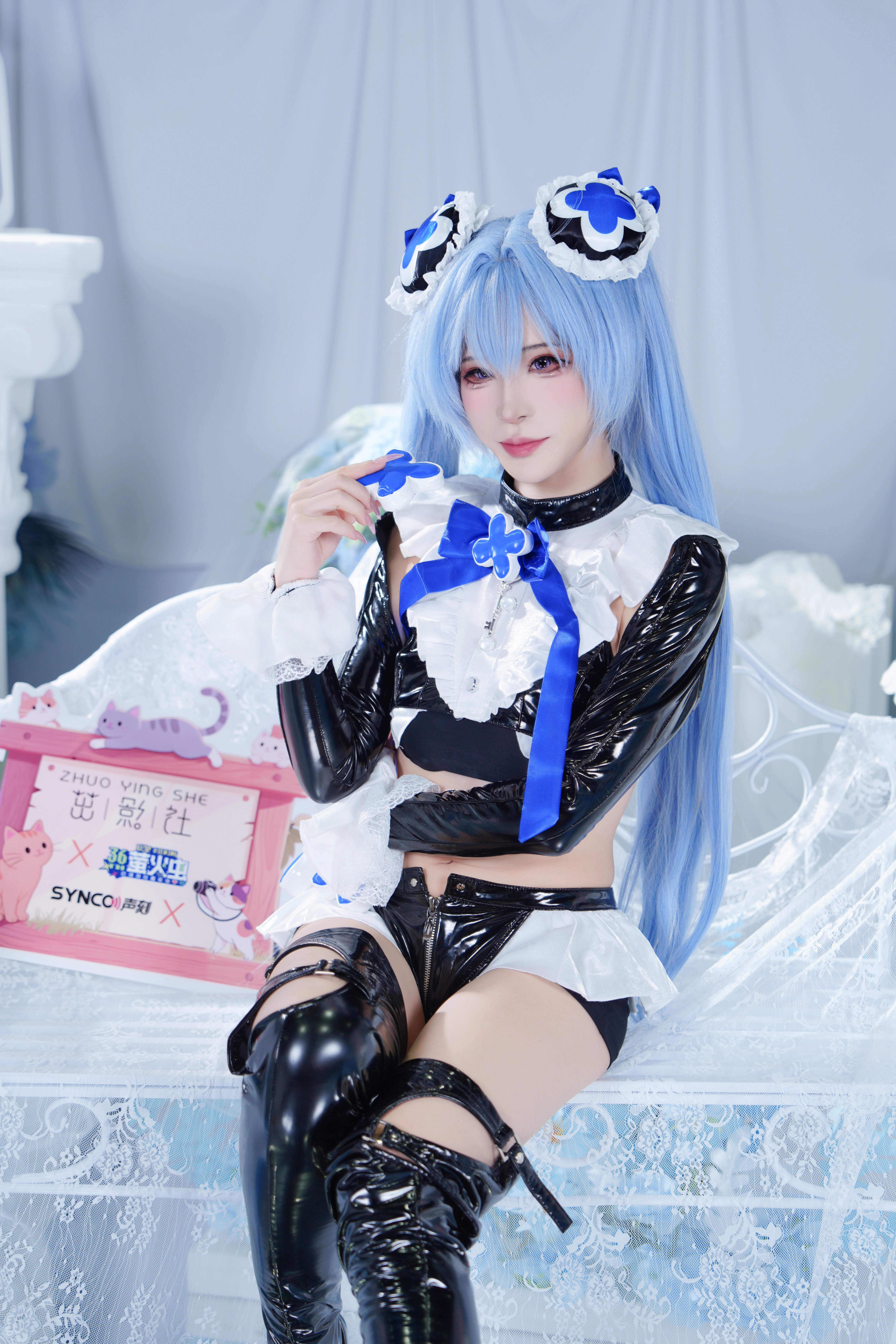 【汉塞尔cos】胜利女神妮姬，漆皮与冷蓝发色碰撞 - 第 3 张