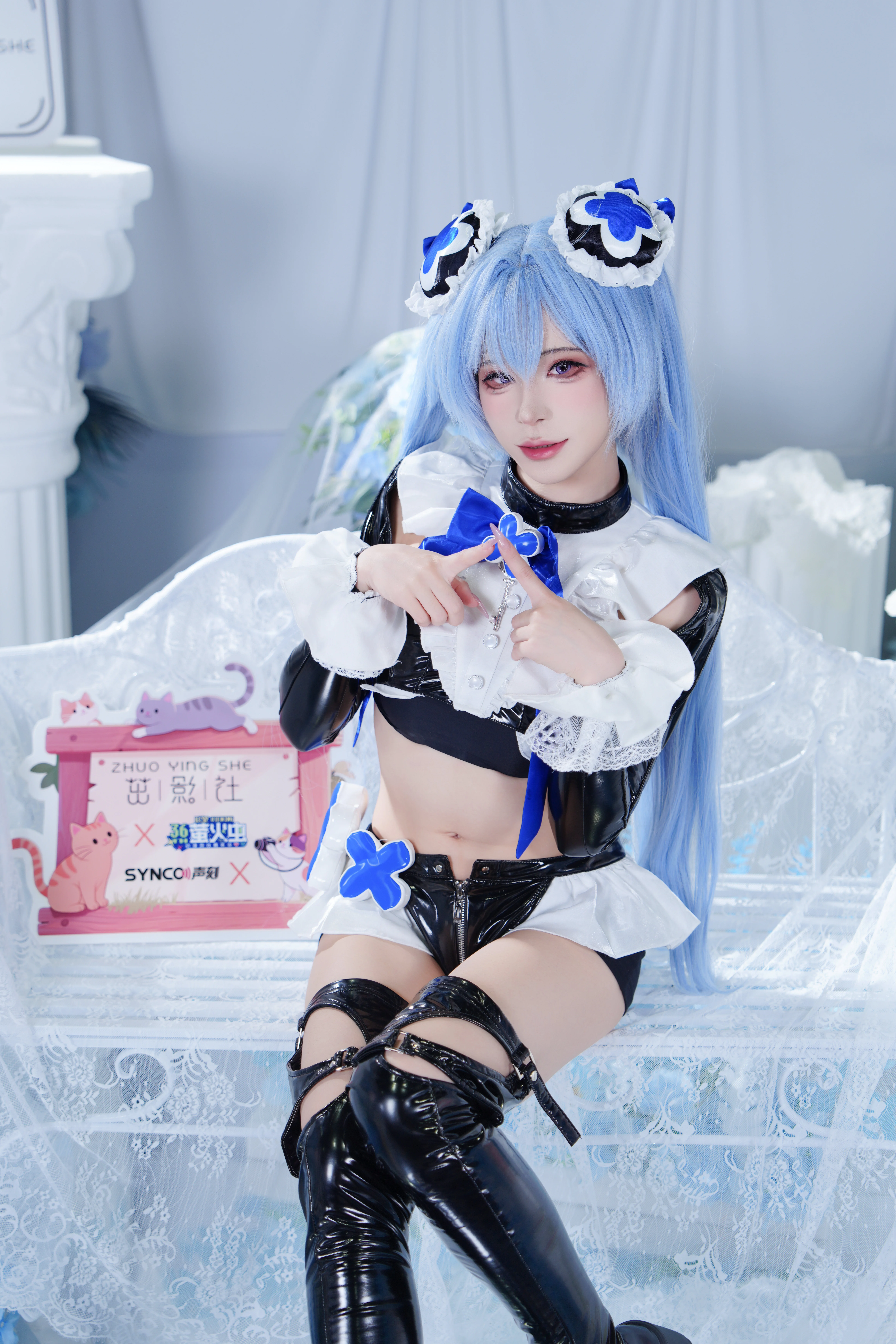 【汉塞尔cos】胜利女神妮姬，漆皮与冷蓝发色碰撞 - 第 4 张