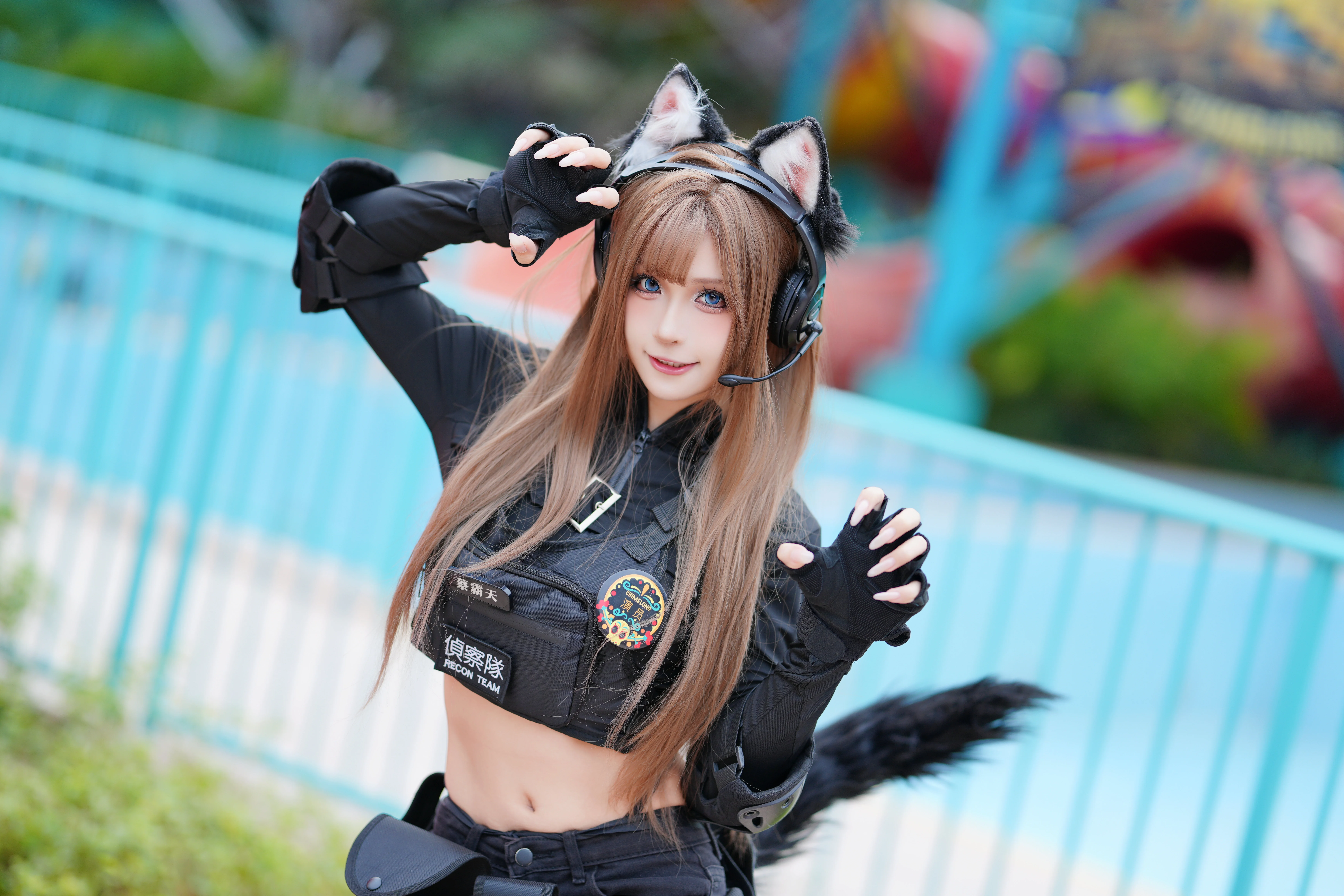 【战术娘cos】黑色战术装备搭配兽耳元素的户外正片 - 第 11 张
