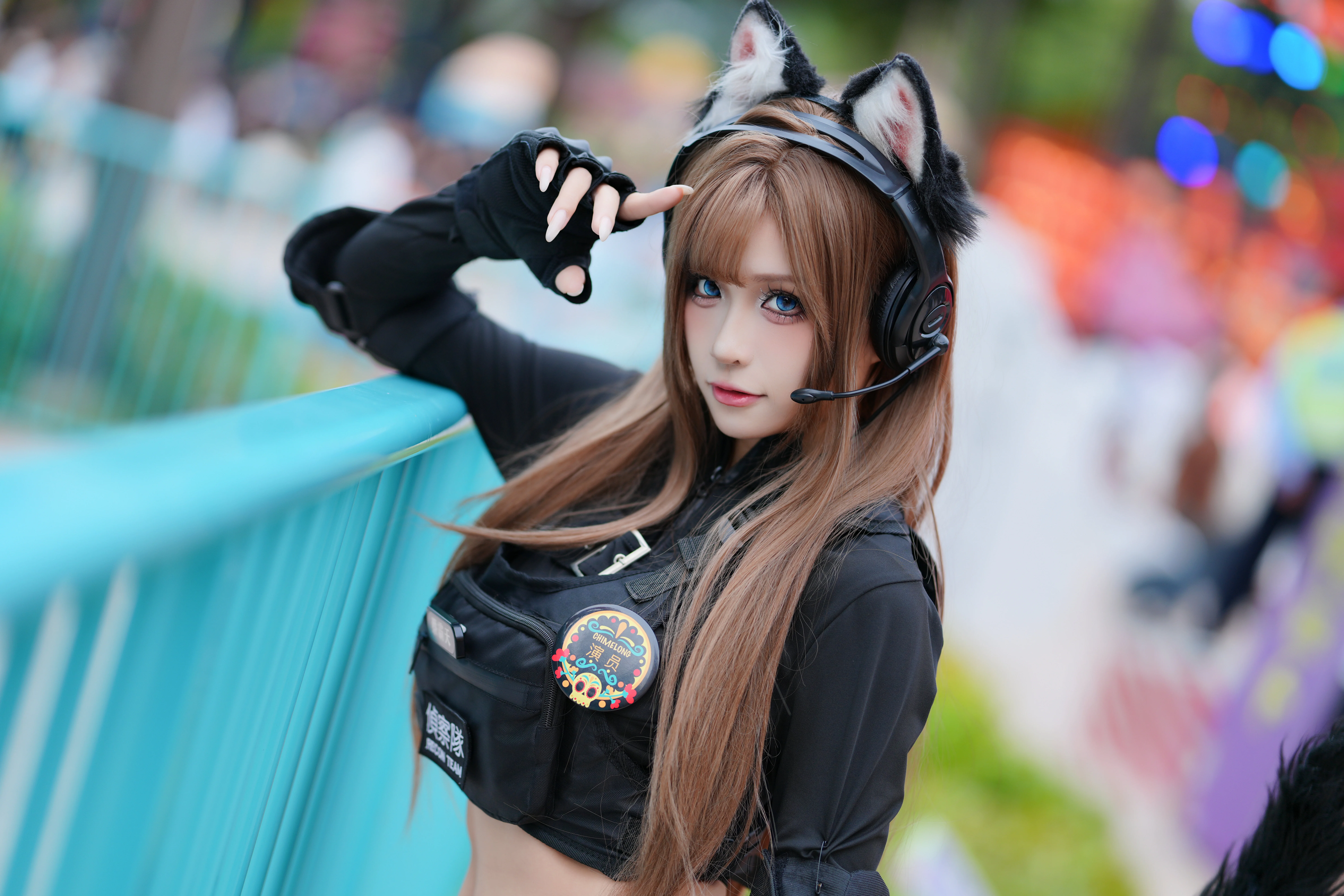 【战术娘cos】黑色战术装备搭配兽耳元素的户外正片 - 第 3 张