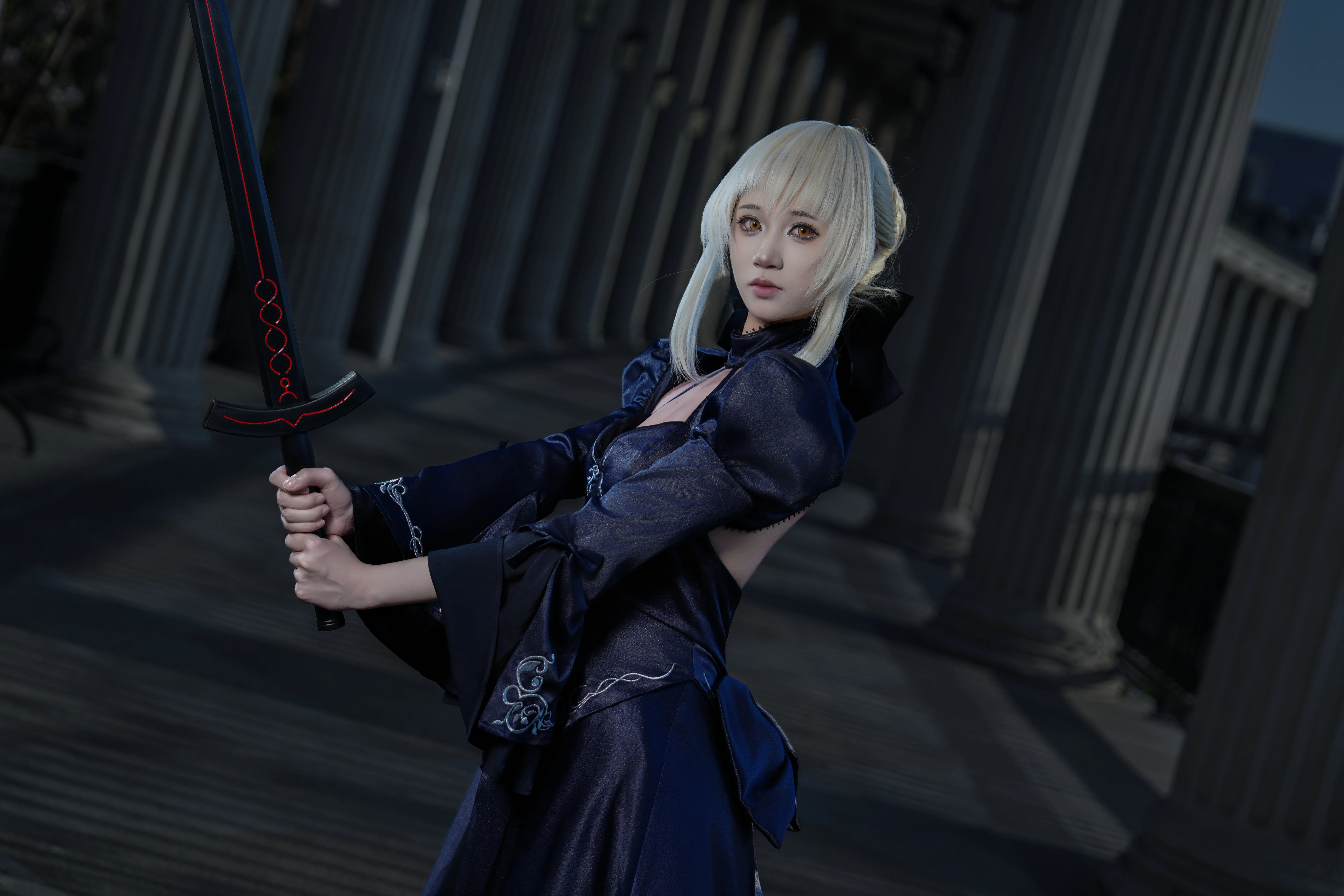 【阿尔托莉雅cos】Fate/Grand Order，剑之所向便是我的前路 - 第 3 张