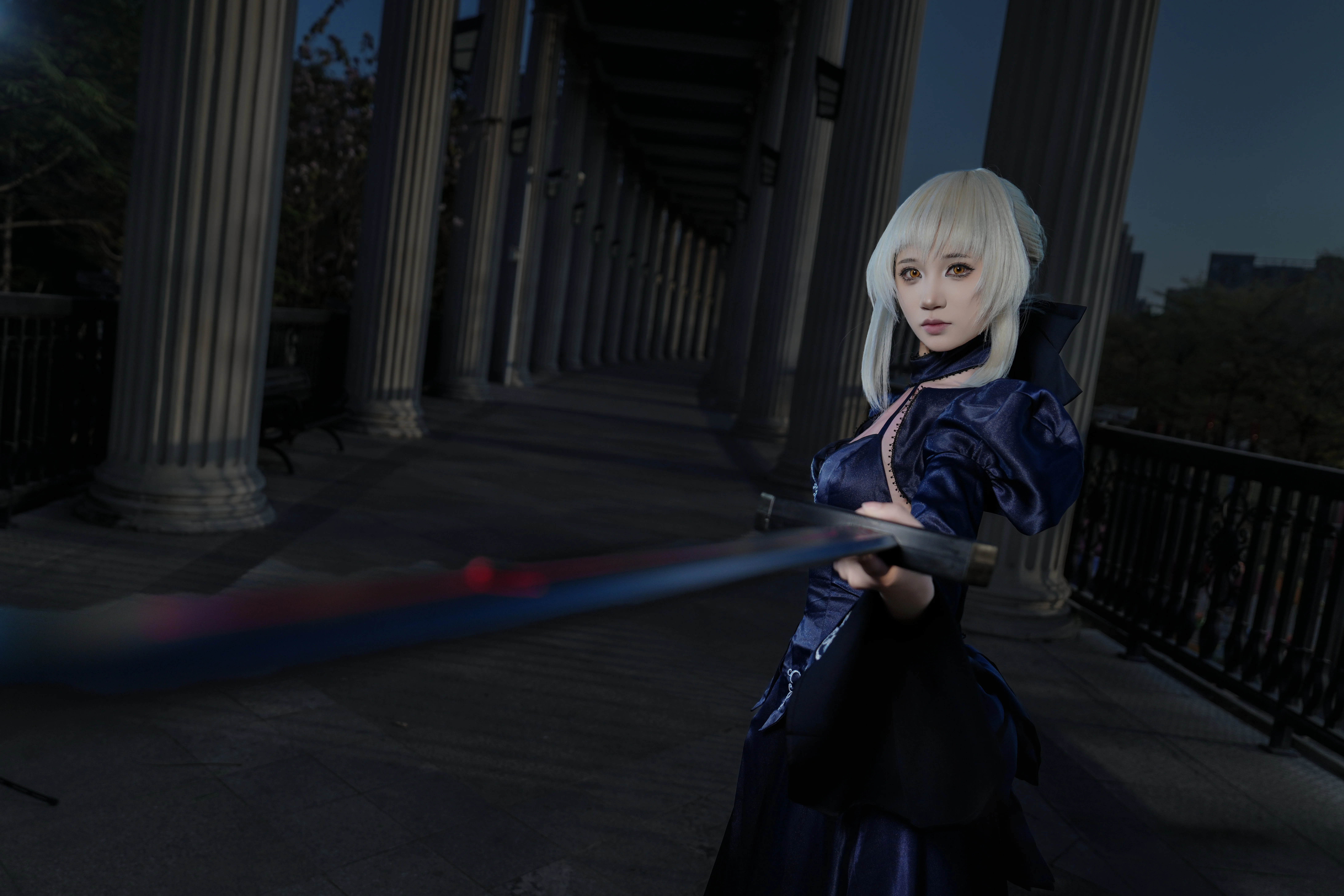【阿尔托莉雅cos】Fate/Grand Order，剑之所向便是我的前路 - 第 8 张