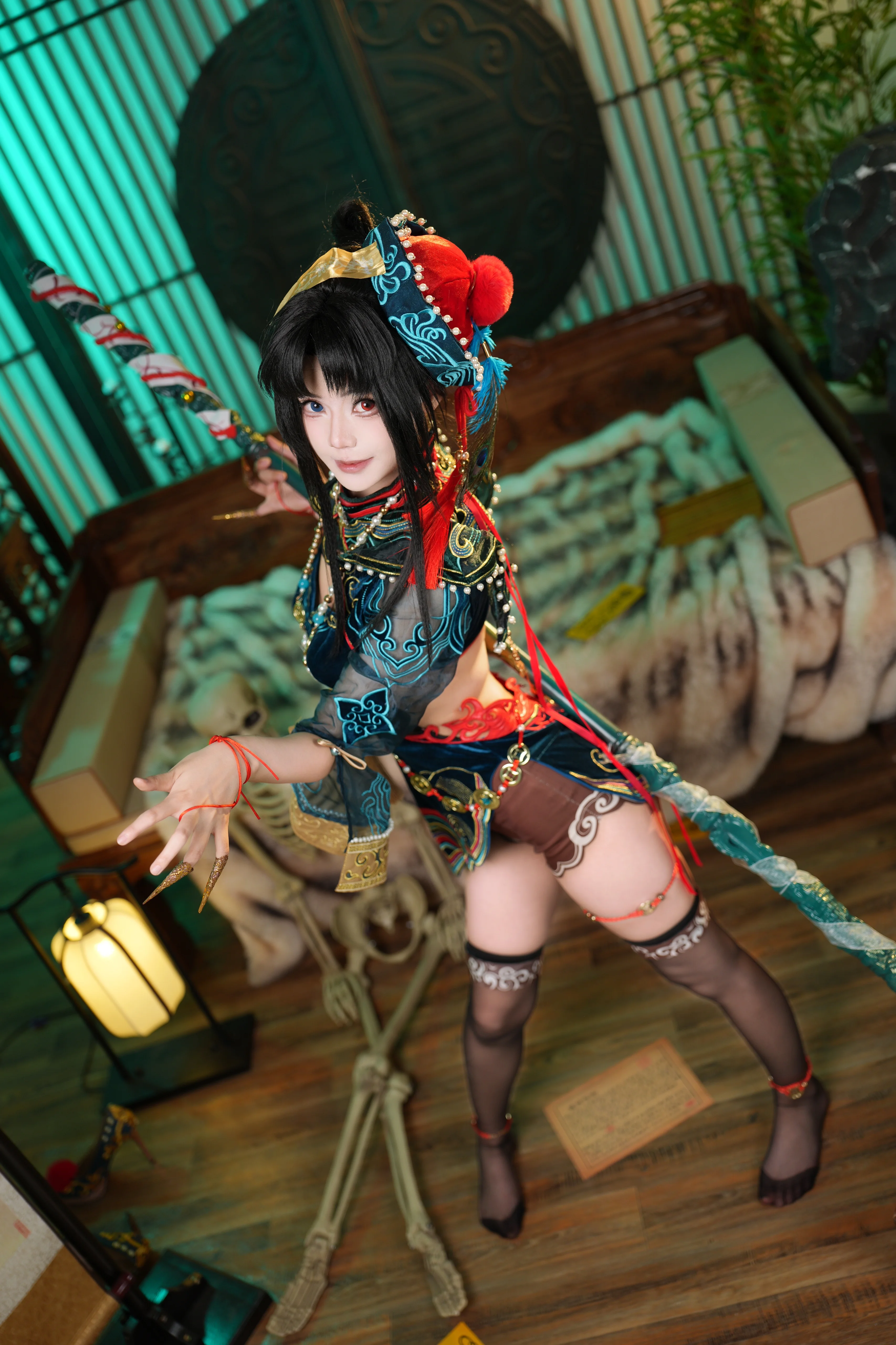 【玉玲瓏cos】永劫無間裡那隻古靈精怪的墨行衣小殭屍 - 第 4 張