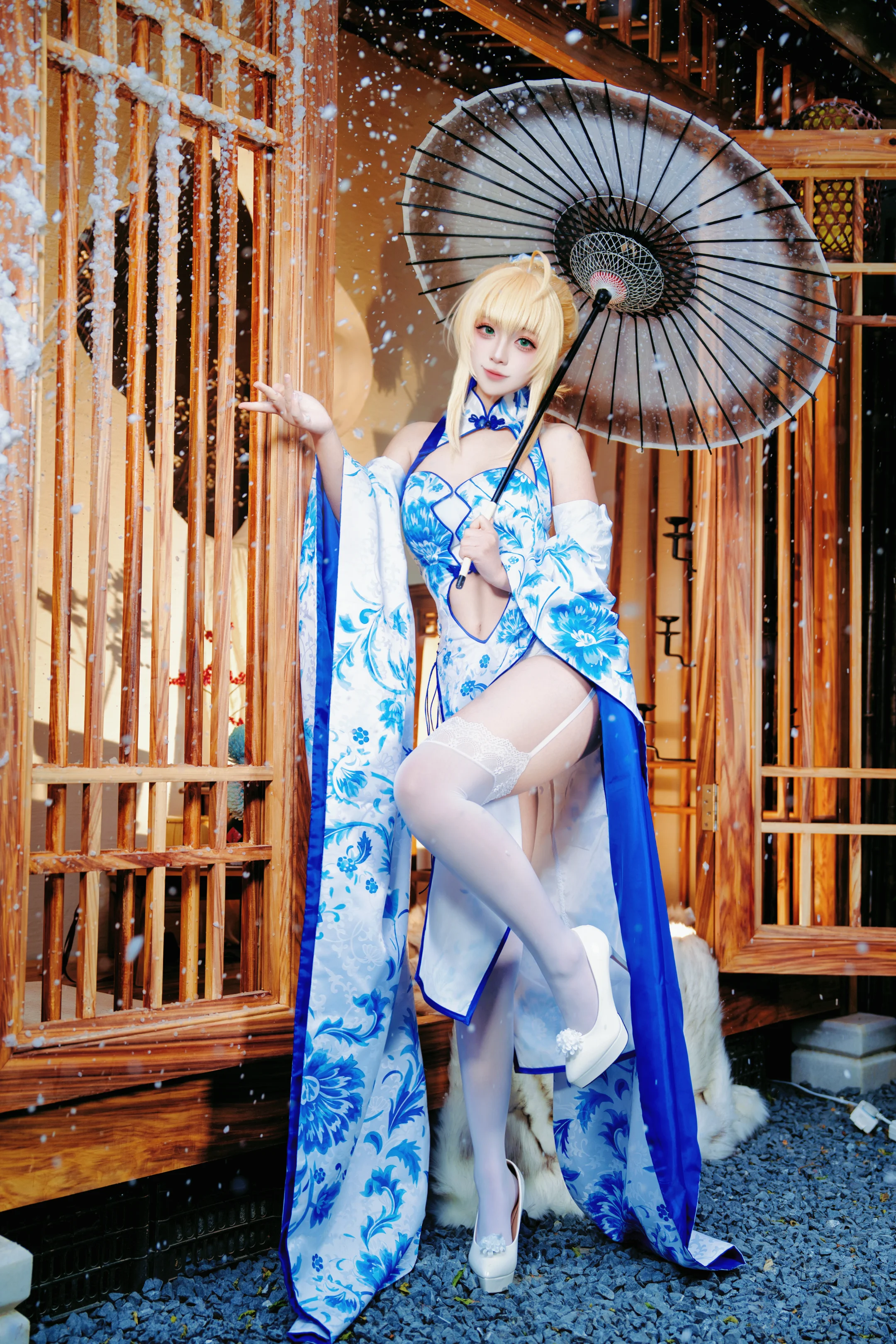 【青花瓷主题cos】回香小筑的中式小院意外很搭这套设定 - 第 2 张