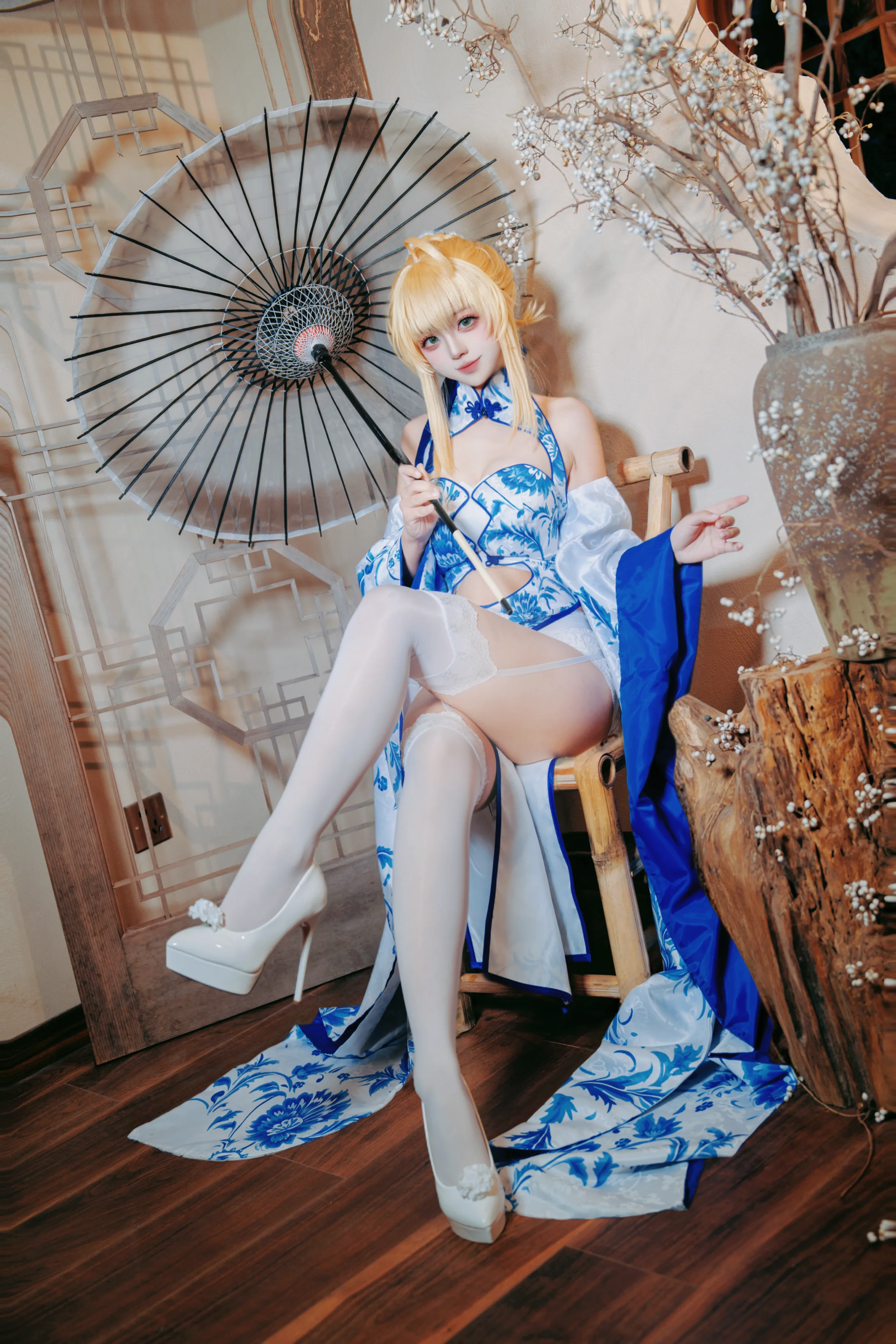 【青花瓷主题cos】回香小筑的中式小院意外很搭这套设定 - 第 6 张