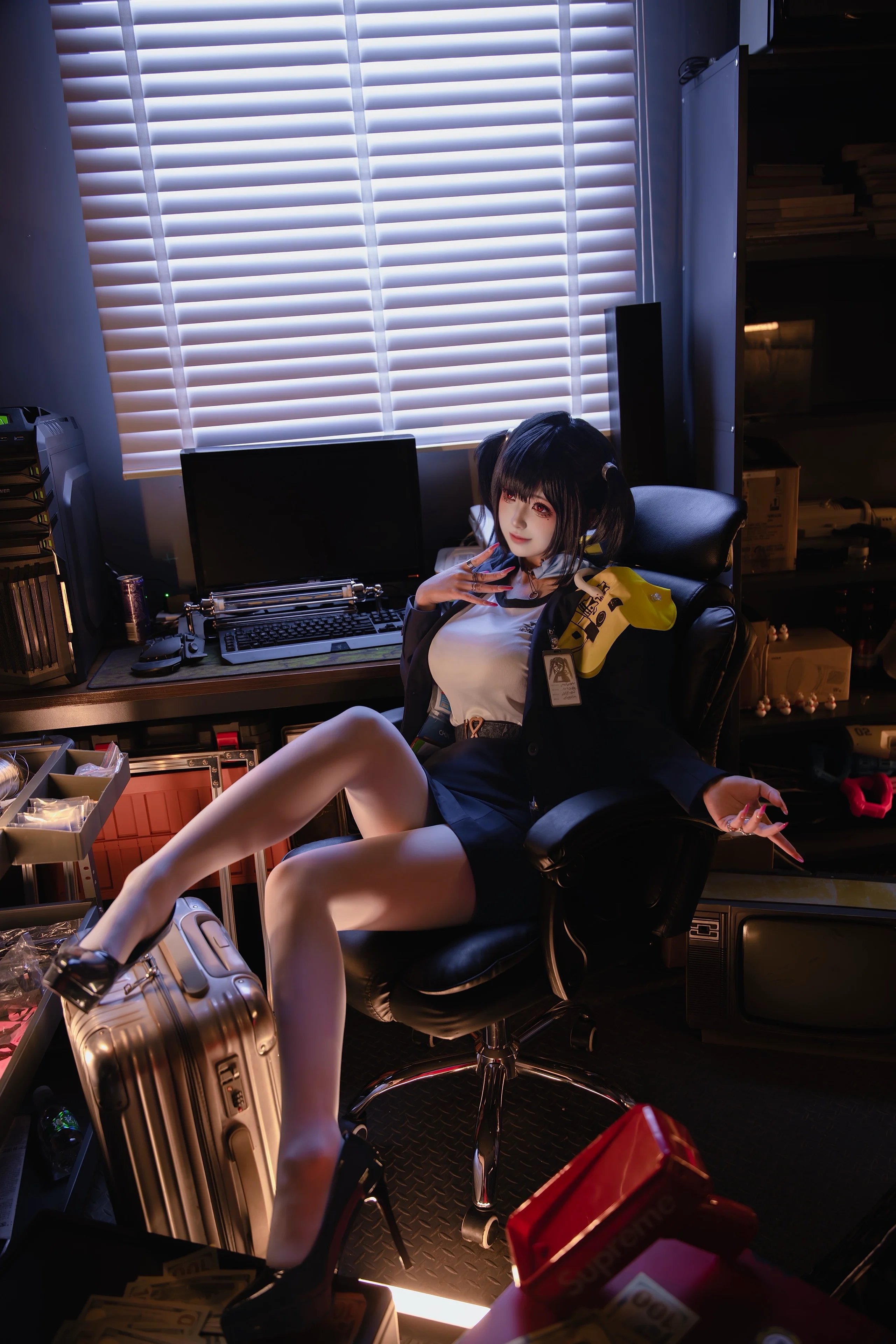 【索拉cos】胜利女神里的财务顾问，钞能力满满的一天