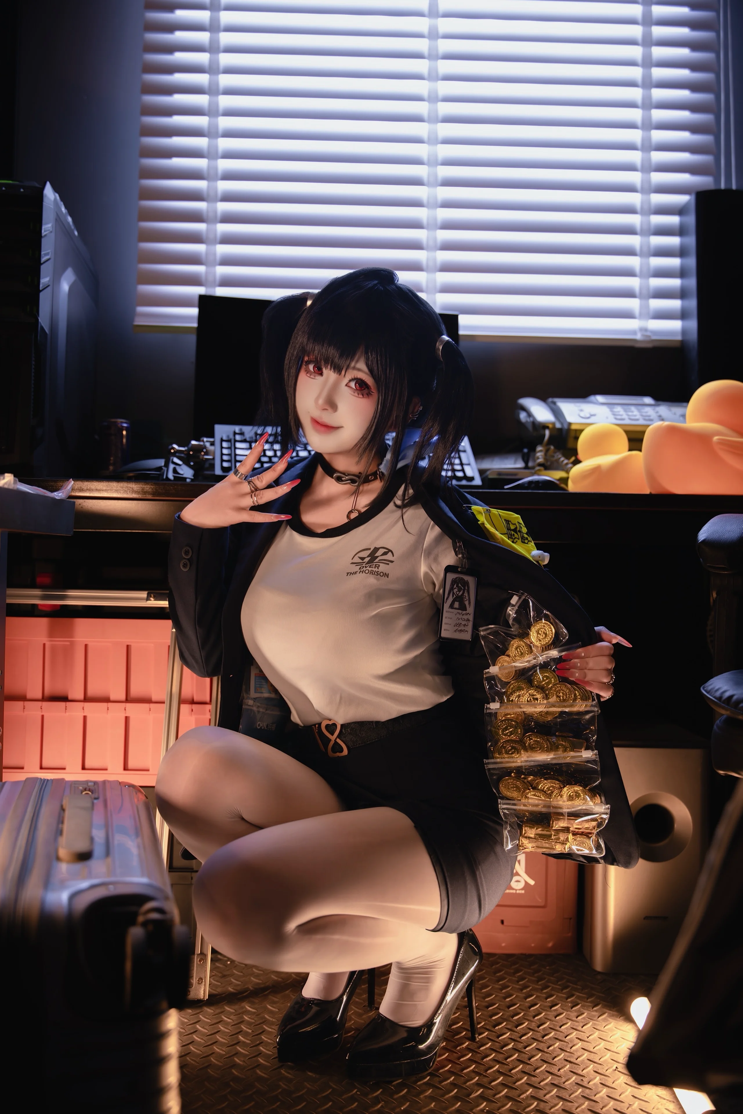 【索拉cos】胜利女神里的财务顾问，钞能力满满的一天 - 第 4 张