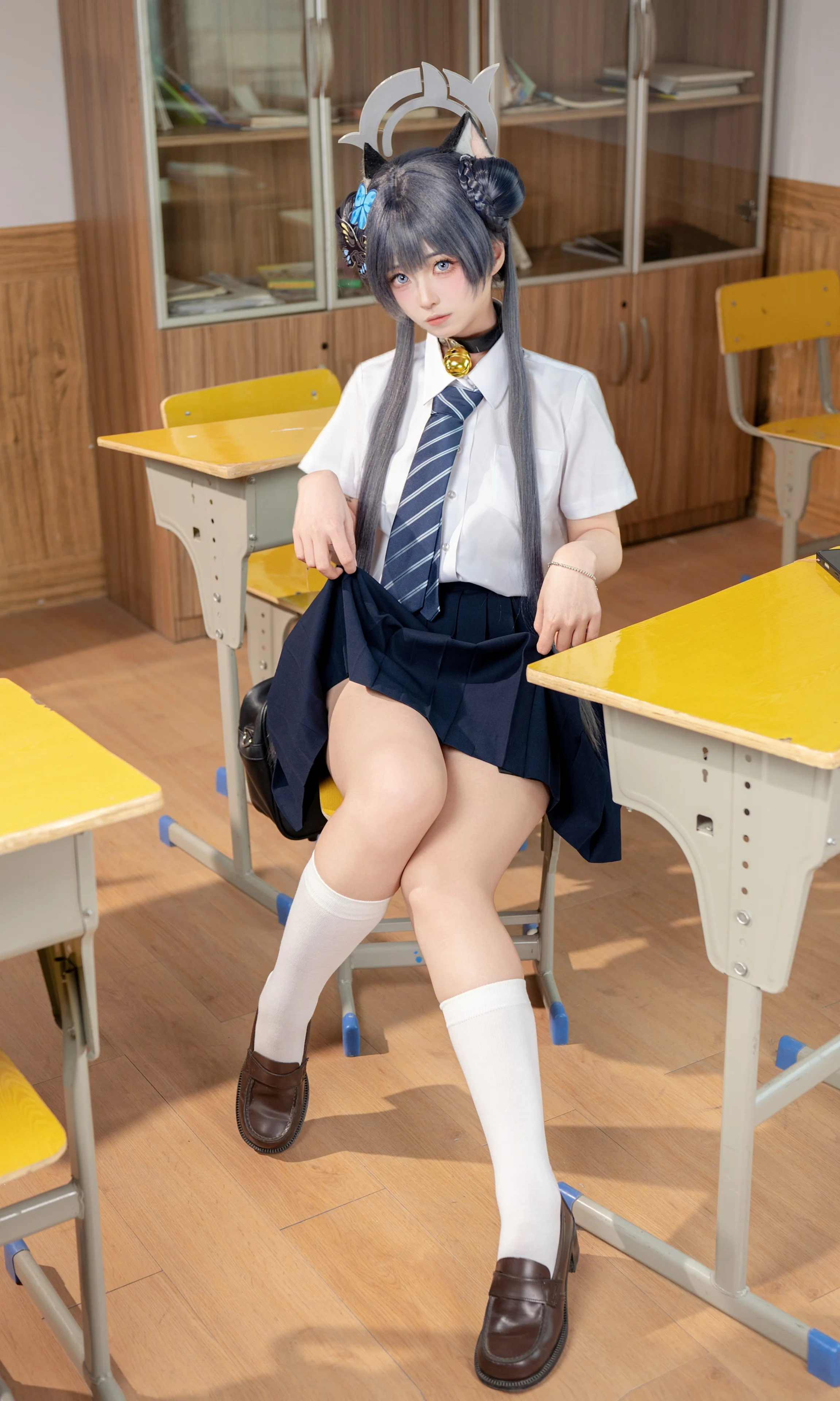 【蔚蓝档案妃咲cos】教室里的清冷午后时光