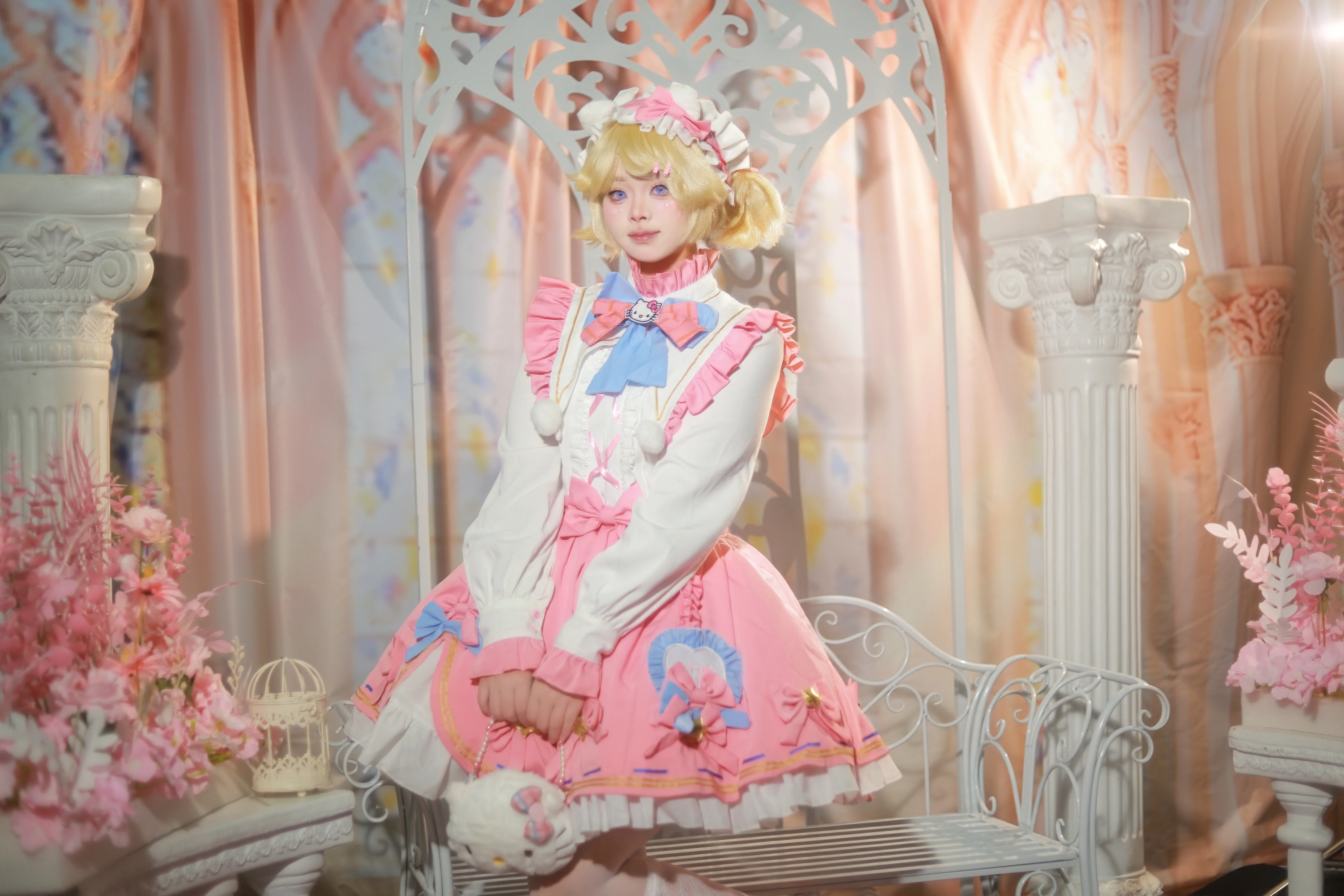 【庭師コスプレ】サンリオ・ハローキティの甘く可愛いスタジオ撮影記録 - 6 枚目