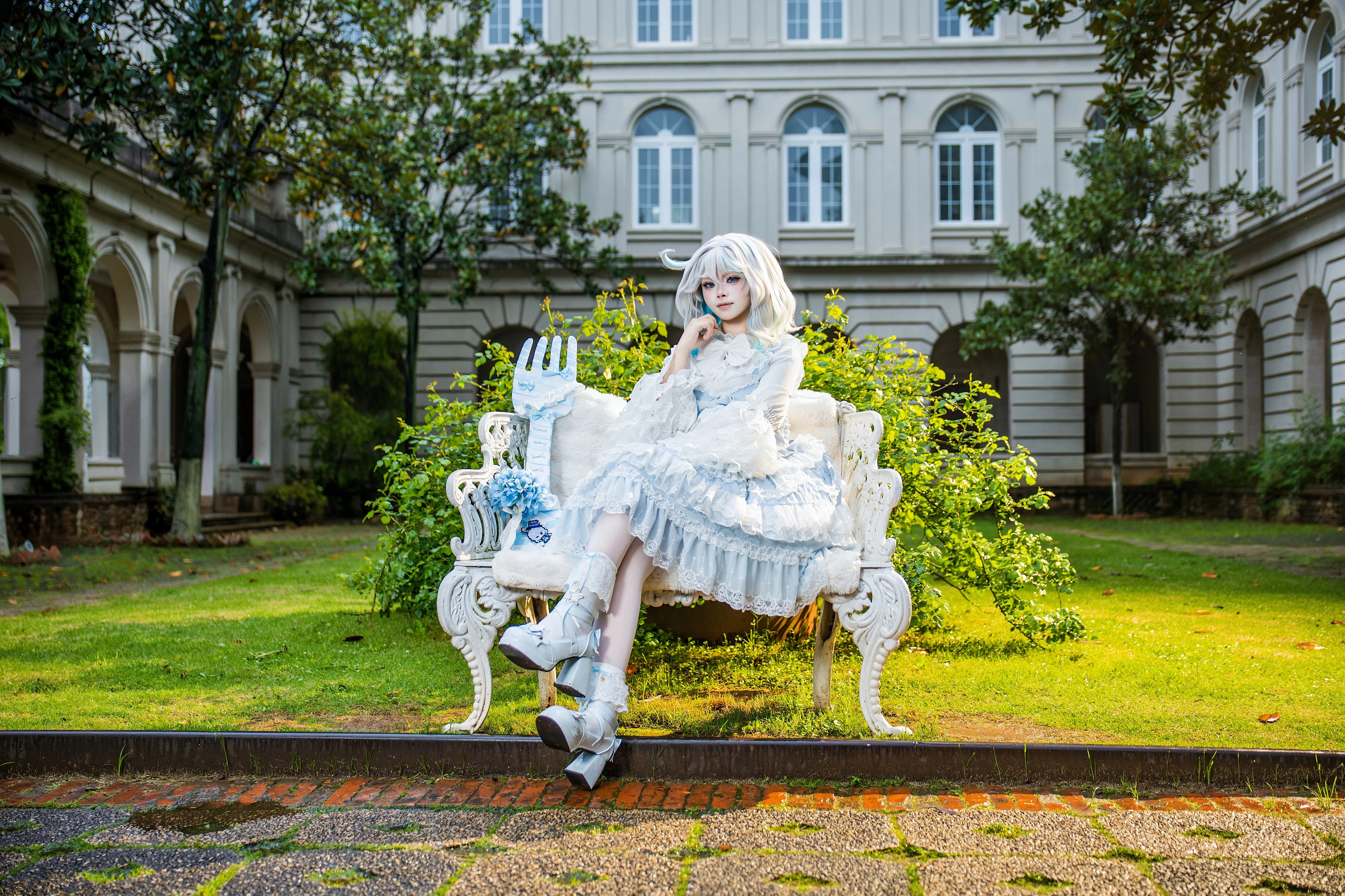 【芙宁娜cos】在远大城的欧式庭院里度过悠闲午后