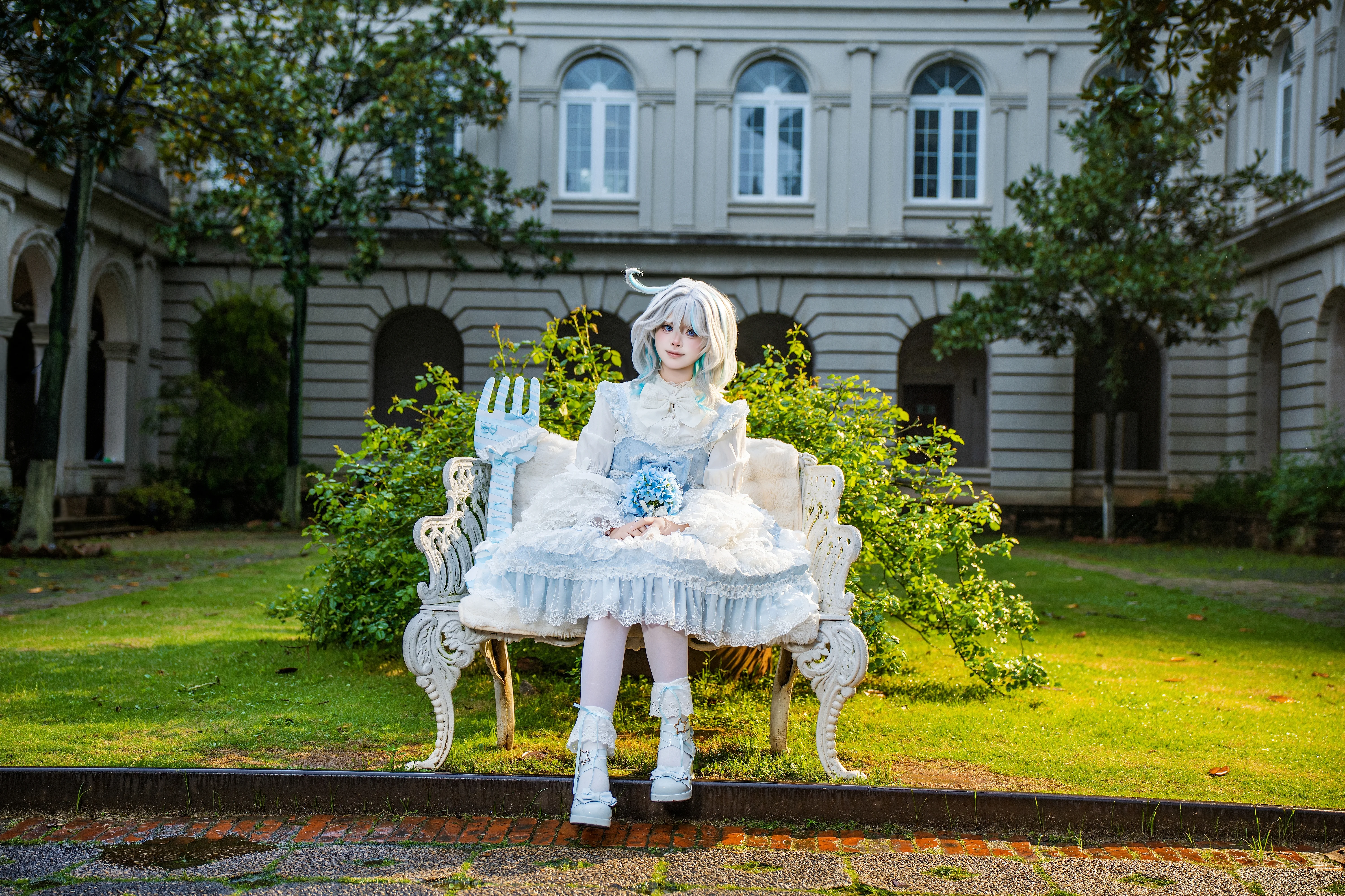 【フリーナ コスプレ】遠大城の欧風中庭で過ごす悠々自適な午後 - 8 枚目