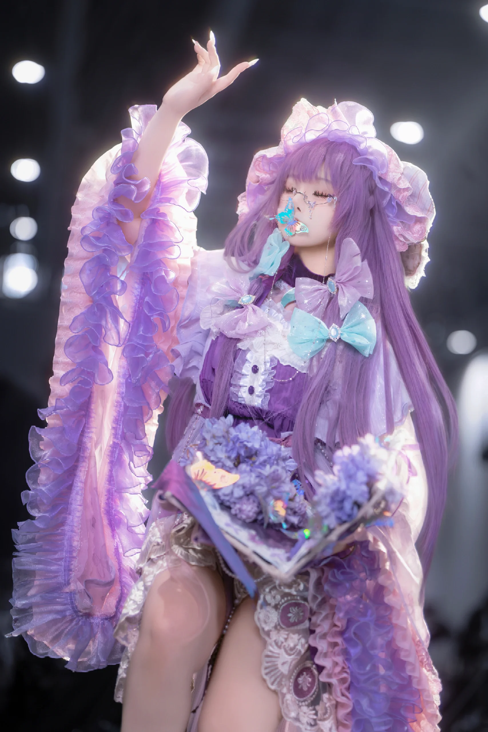 【帕秋莉cos】东方Project的漫展魔法书时刻 - 第 1 张