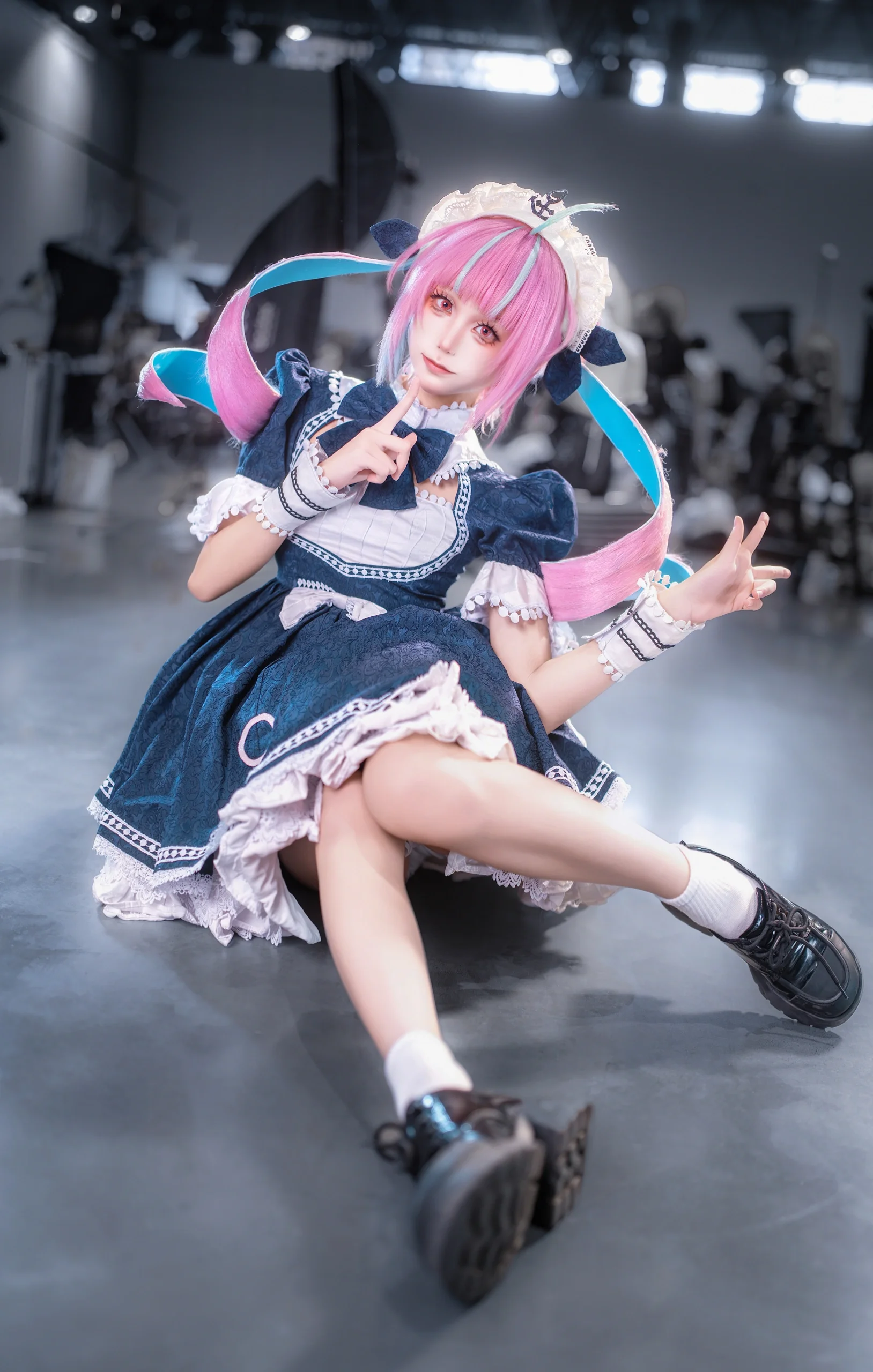 【凑阿库娅cos】Hololive洋葱女仆的奶油面包拳场照分享 - 第 1 张