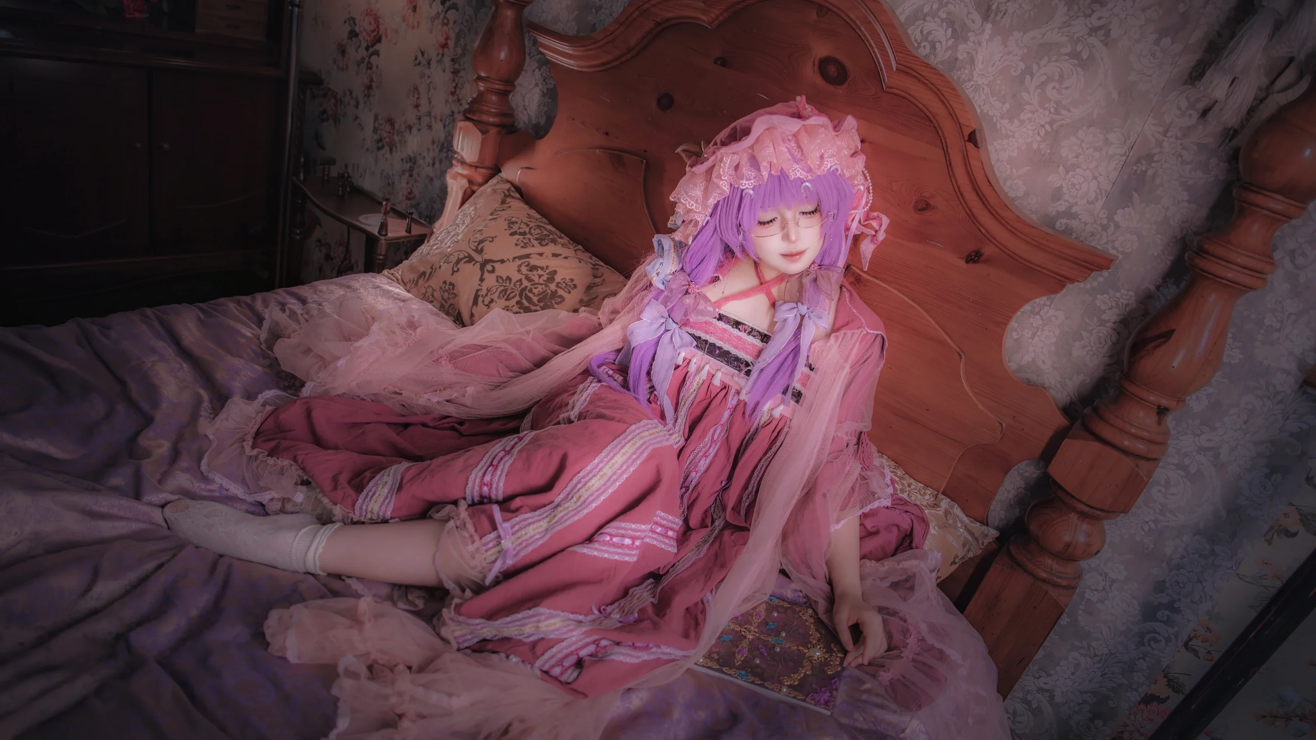 【帕秋莉cos】东方Project的深夜读书时刻