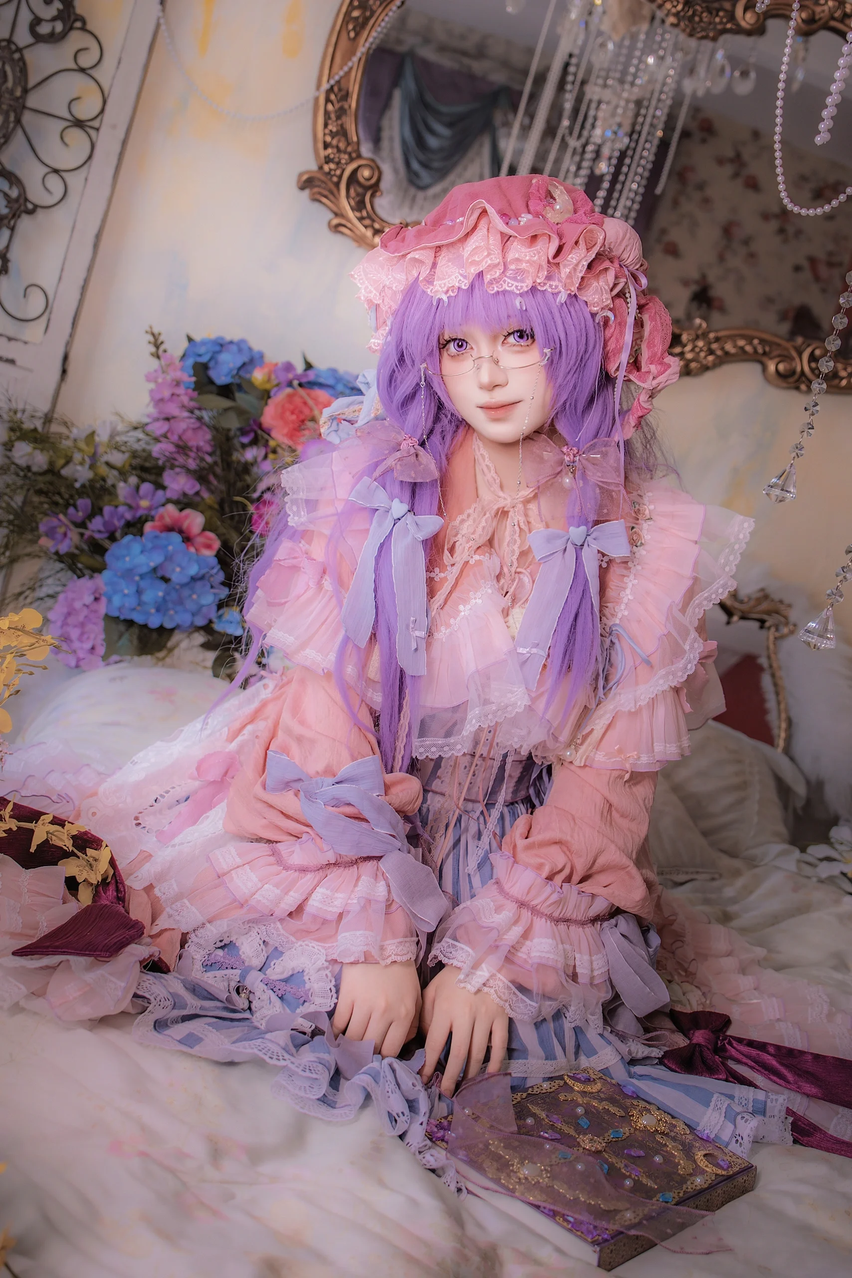 [Patchouli Cosplay] The Quiet Magician of Touhou Project: Dreamy Scholarly Charm - Image 7