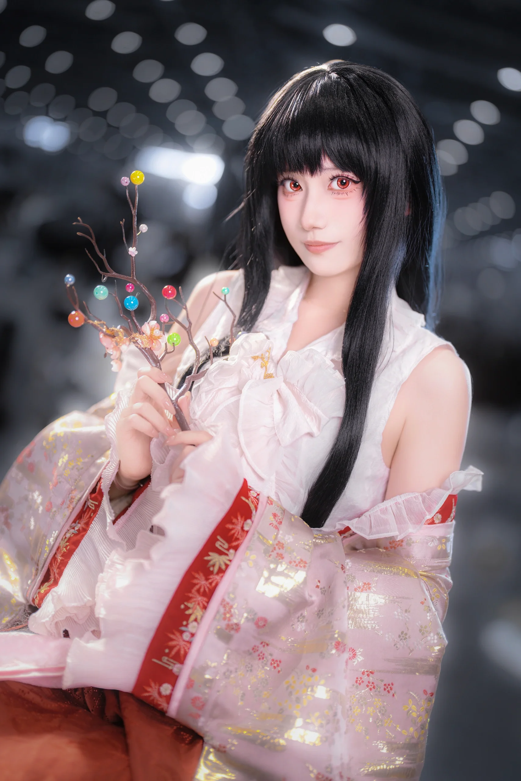 【蓬莱山辉夜cos】东方Project的飘逸场照，拿着彩枝道具的一瞬 - 第 3 张