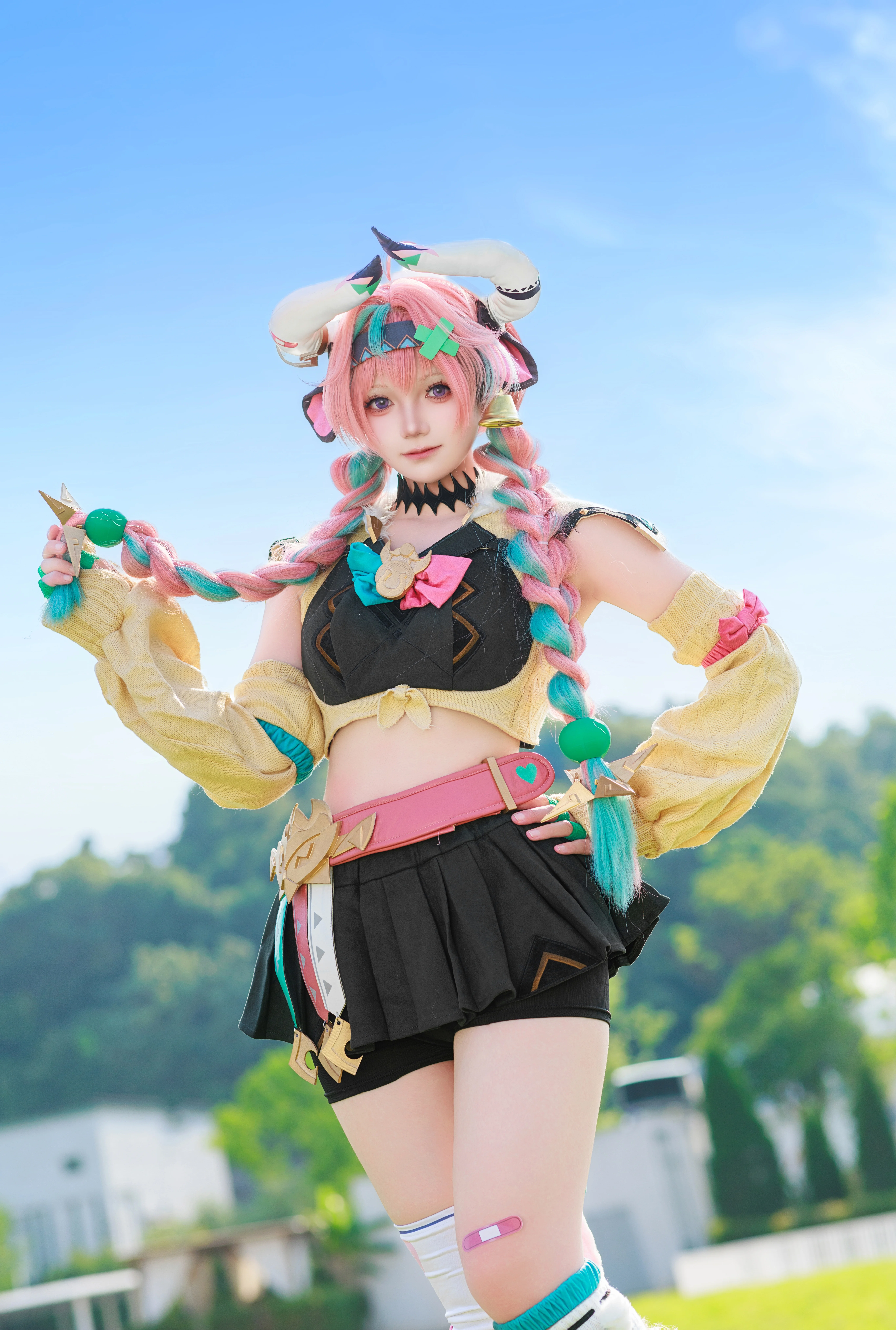 【瓦雷莎cos】原神里的勇敢牛牛，多巴胺穿搭元气营业 - 第 1 张