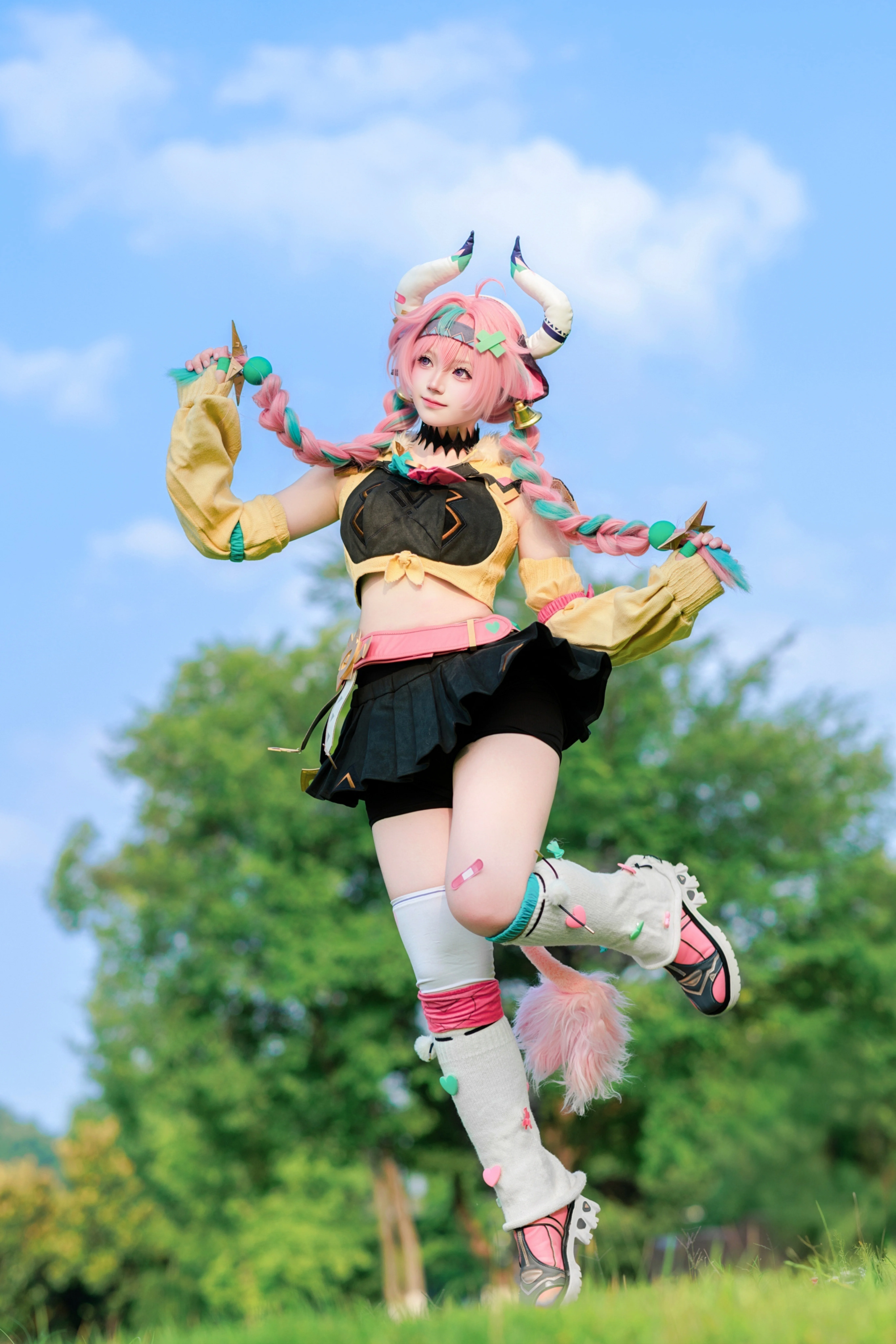 【瓦雷莎cos】原神里的勇敢牛牛，多巴胺穿搭元气营业 - 第 3 张