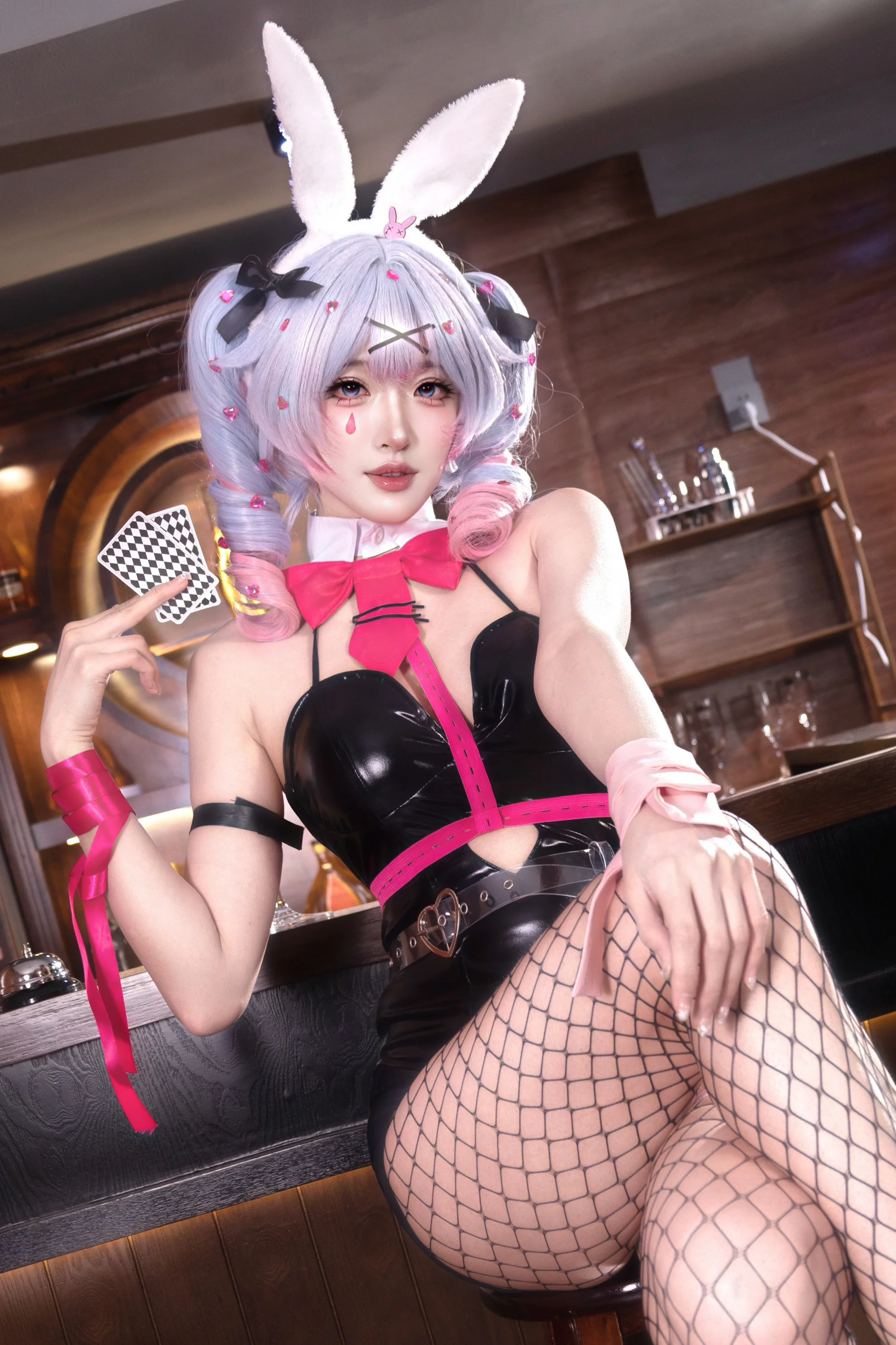 【初音未来cos】掉进兔子洞的诱惑陷阱，可跑不掉喽