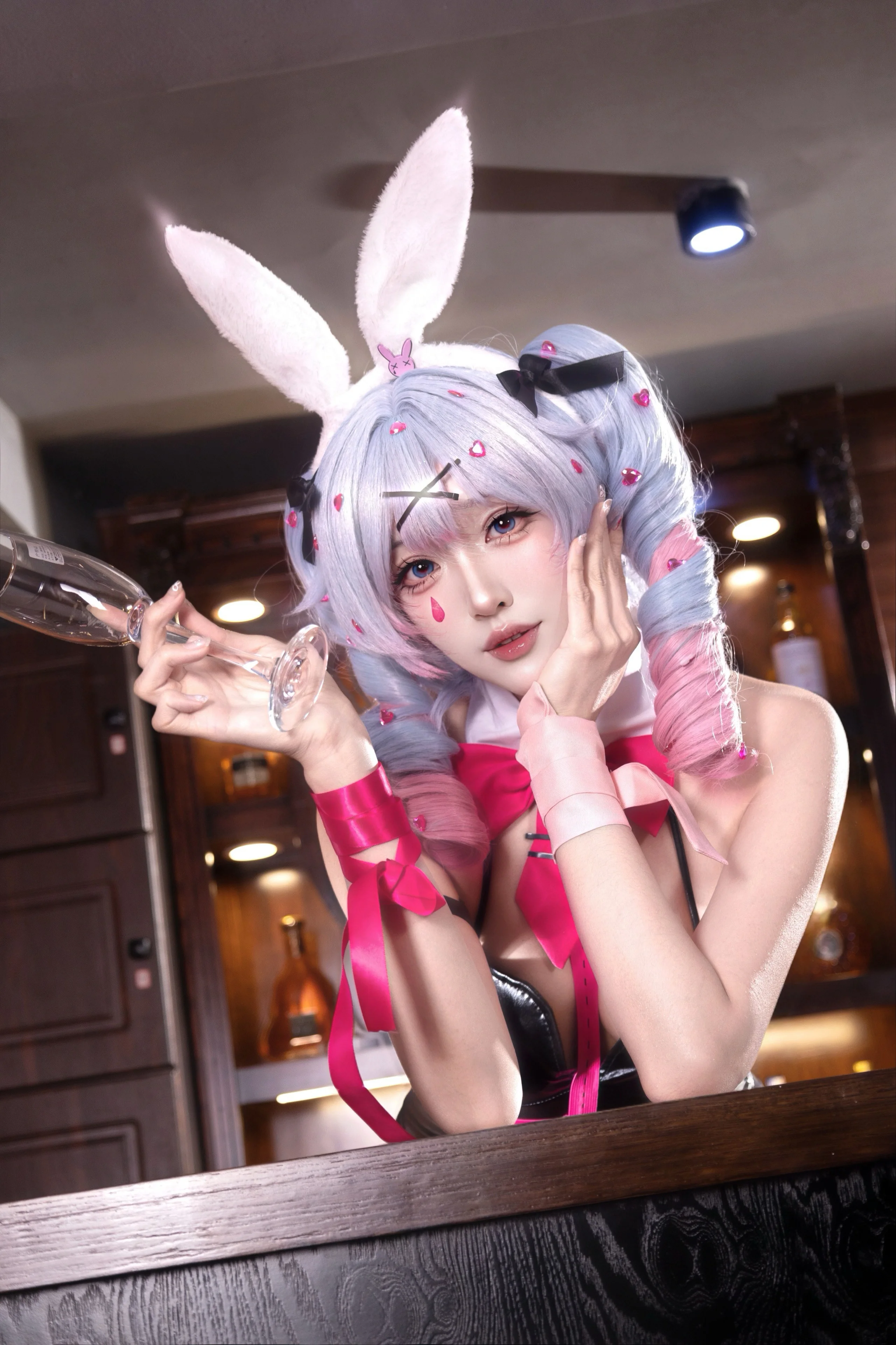 【初音未来cos】掉进兔子洞的诱惑陷阱，可跑不掉喽 - 第 5 张