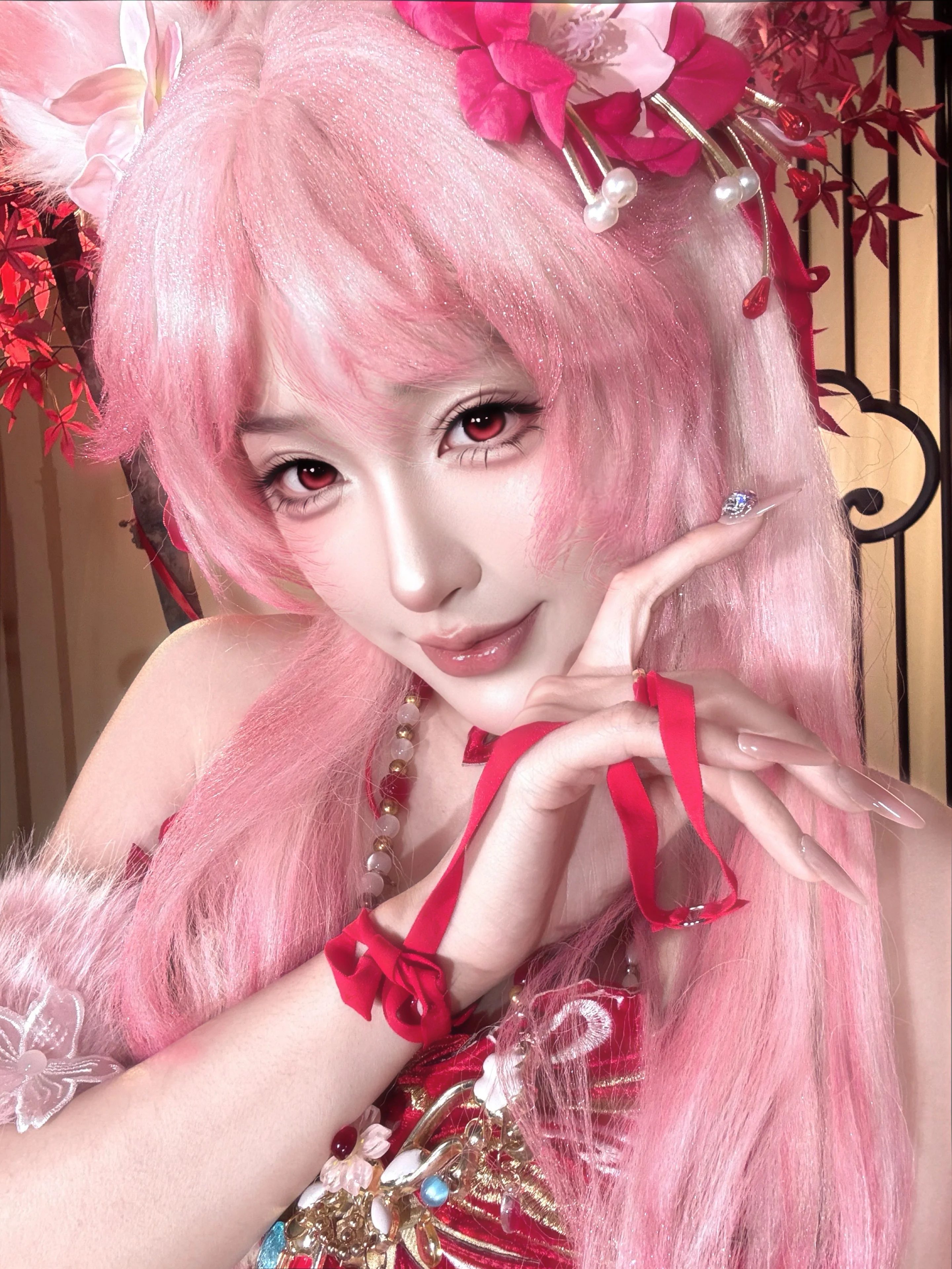【玉玲瓏cos】永劫無間喜緣紅線，紅粉交織的細節呈現 - 第 1 張