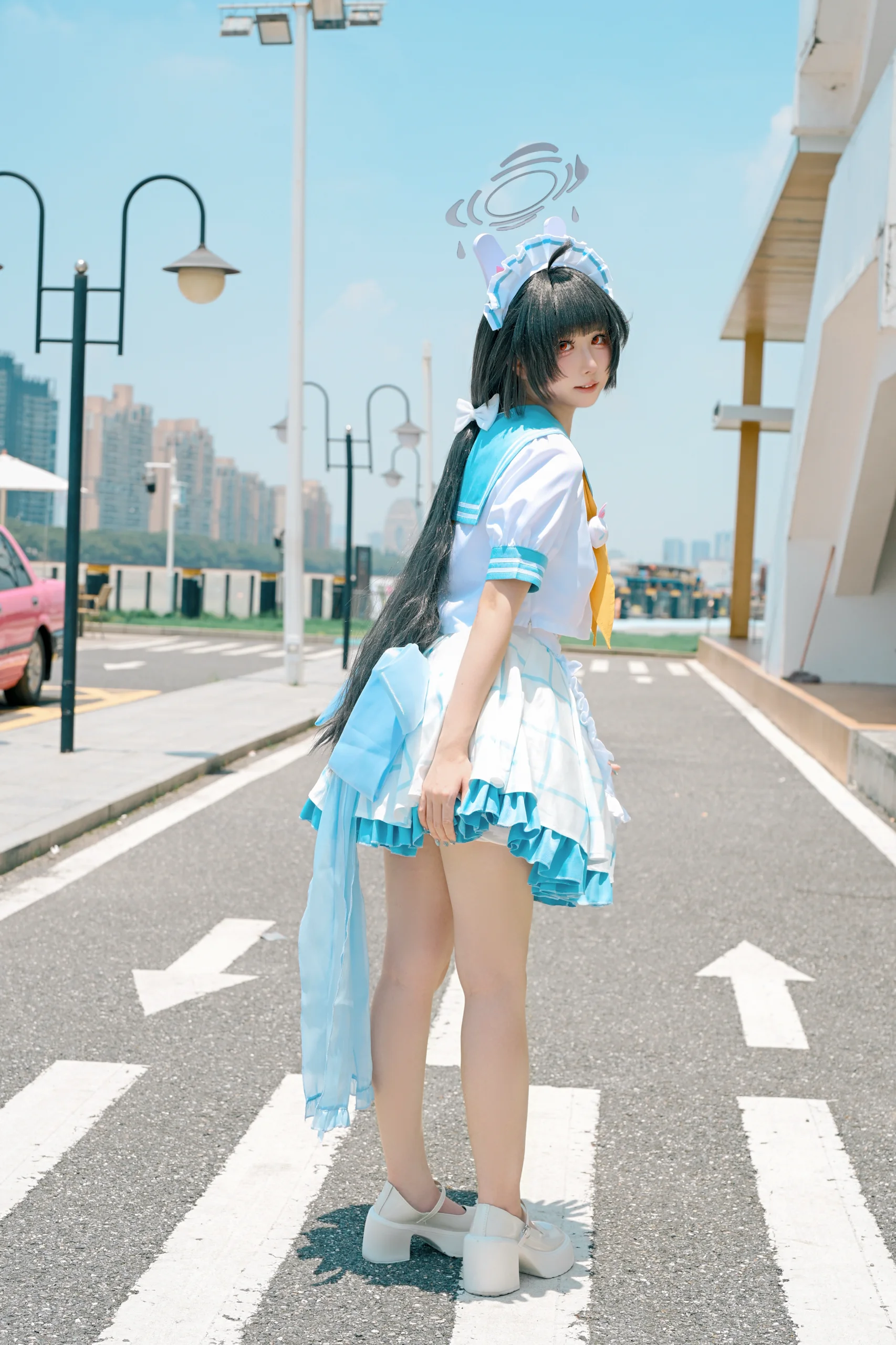 【霞泽美游cos】蔚蓝档案里的蓝白夏日，定格江边与阳光