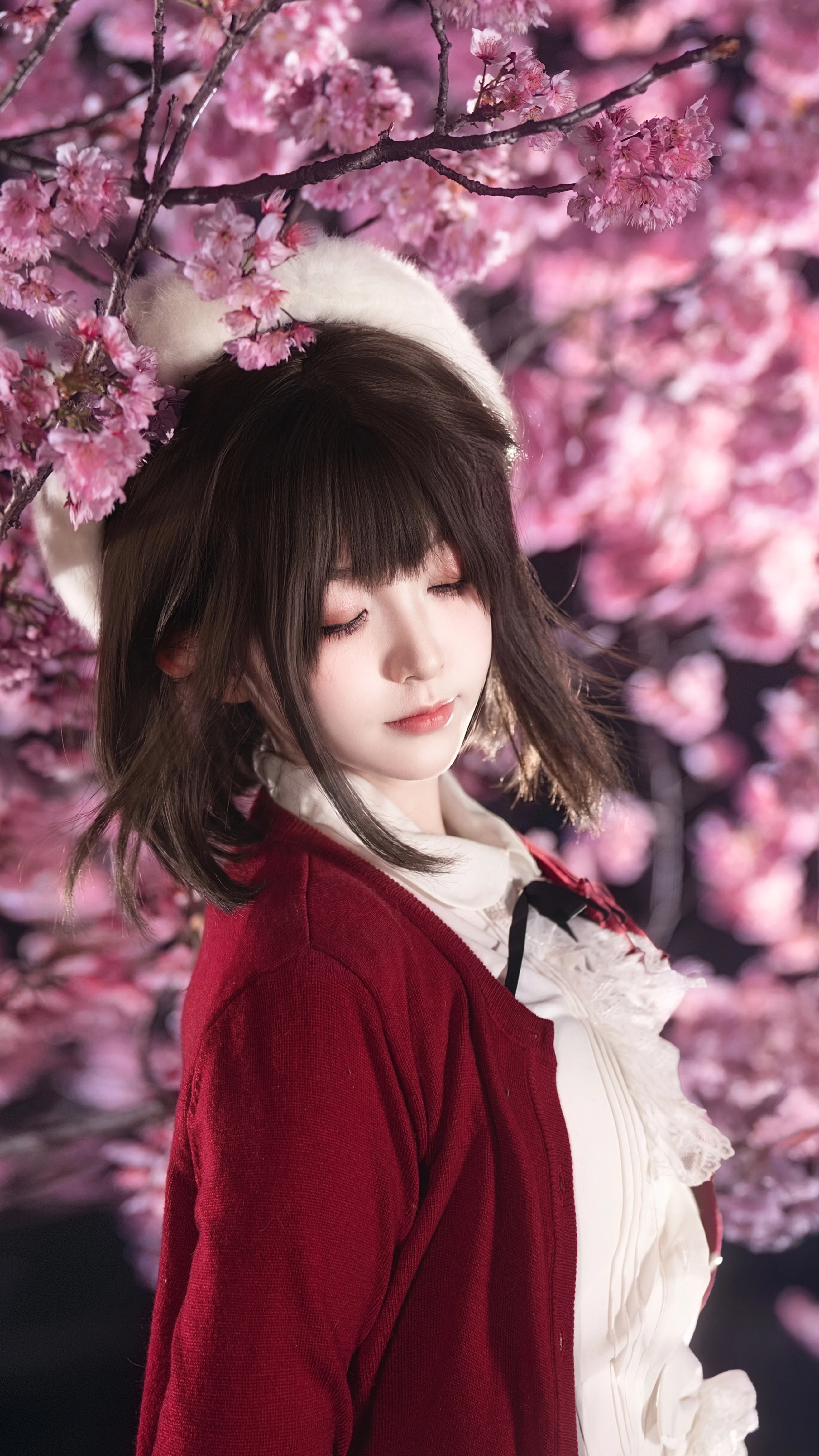 【加藤惠cos】夜樱与惠，红色开衫与花海的邂逅 - 第 5 张