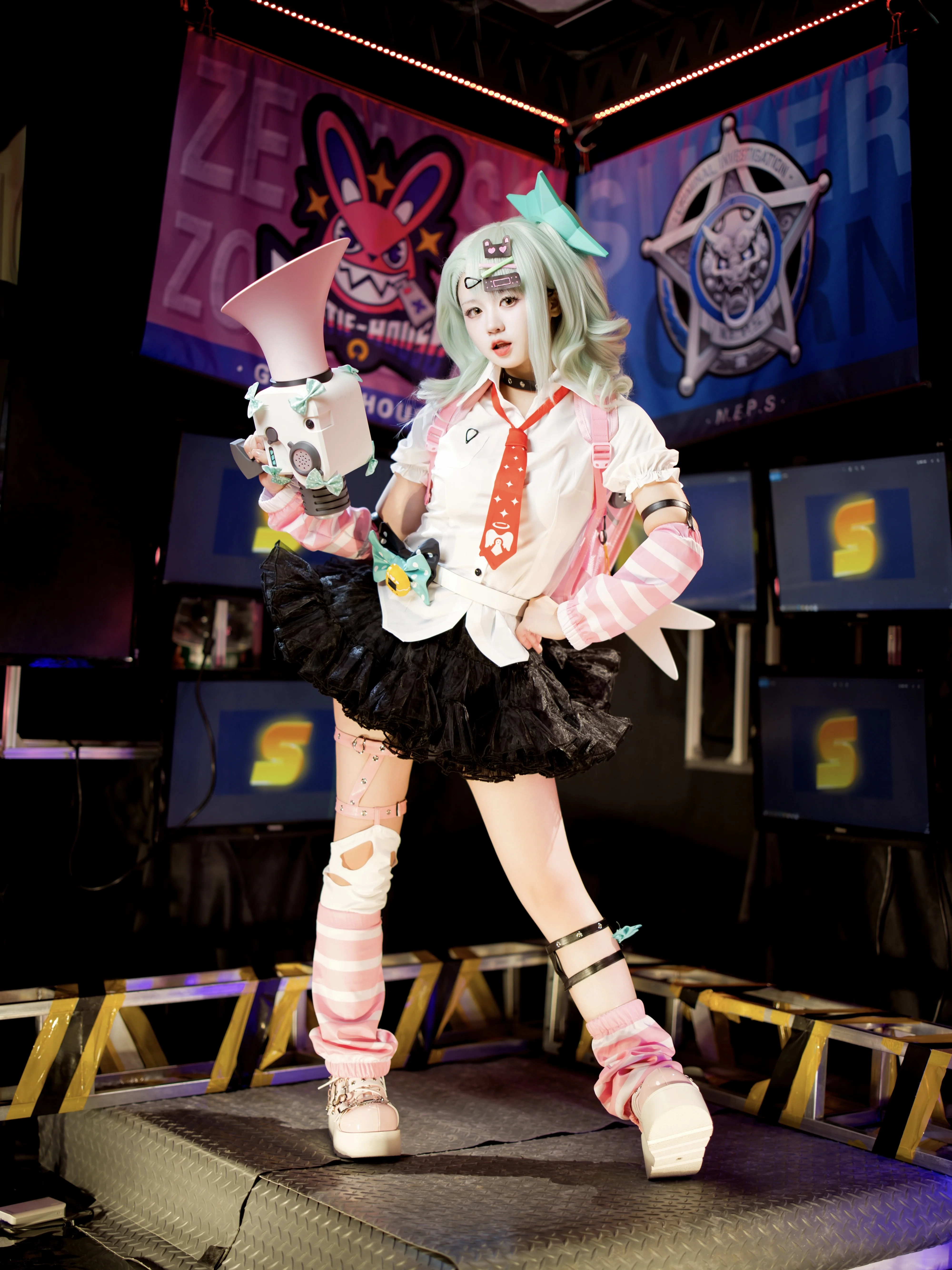 【千夏cos】绝区零电玩少女的棚拍记录