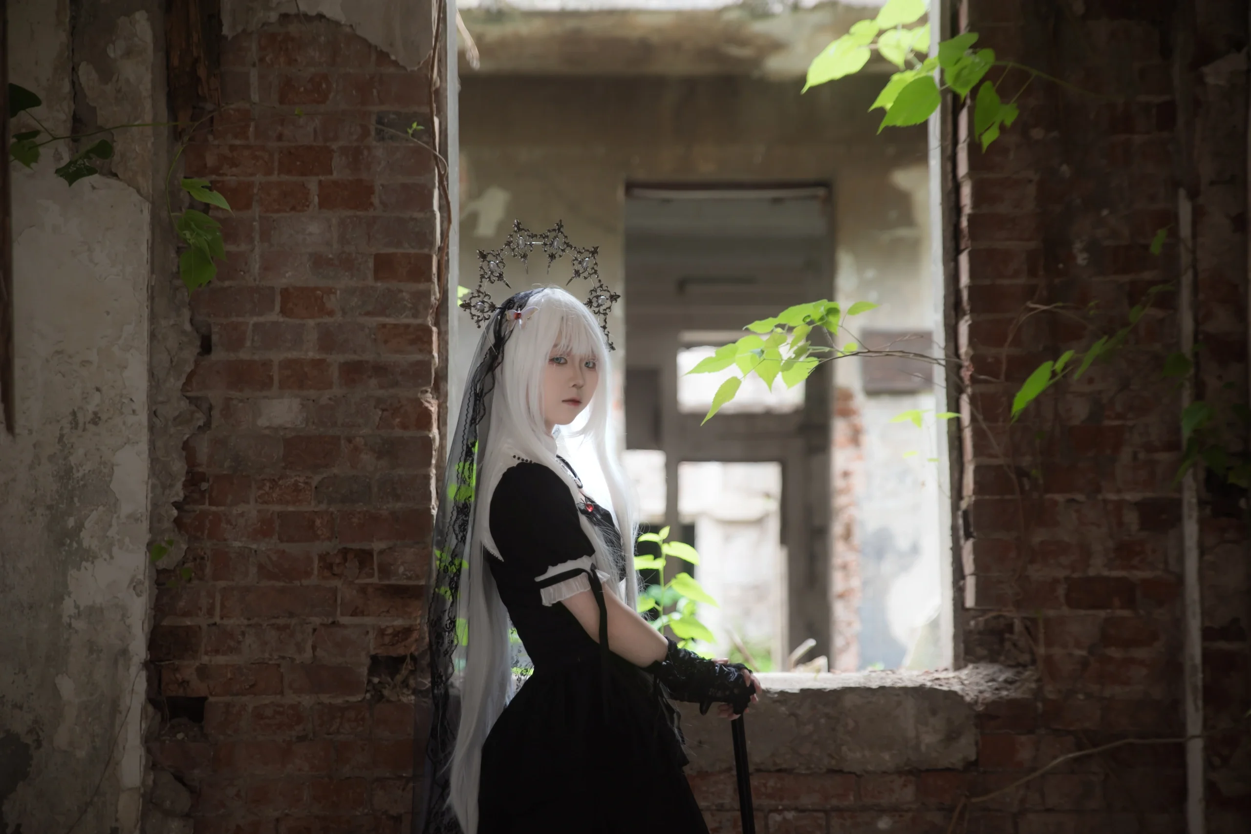 【哥特lolita】废墟里的亡灵祷告，黑白光影中的静谧仪式 - 第 9 张