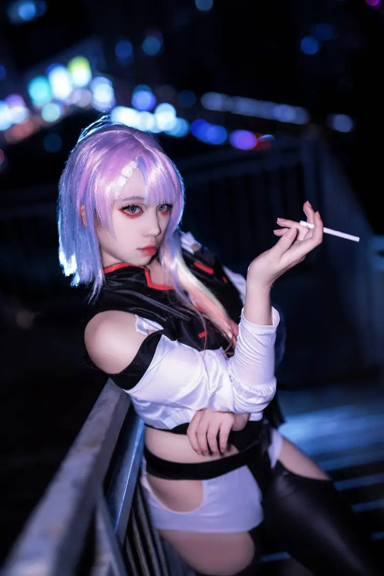 【露西cos】赛博朋克边缘行者的夜城漫步 - 第 3 张