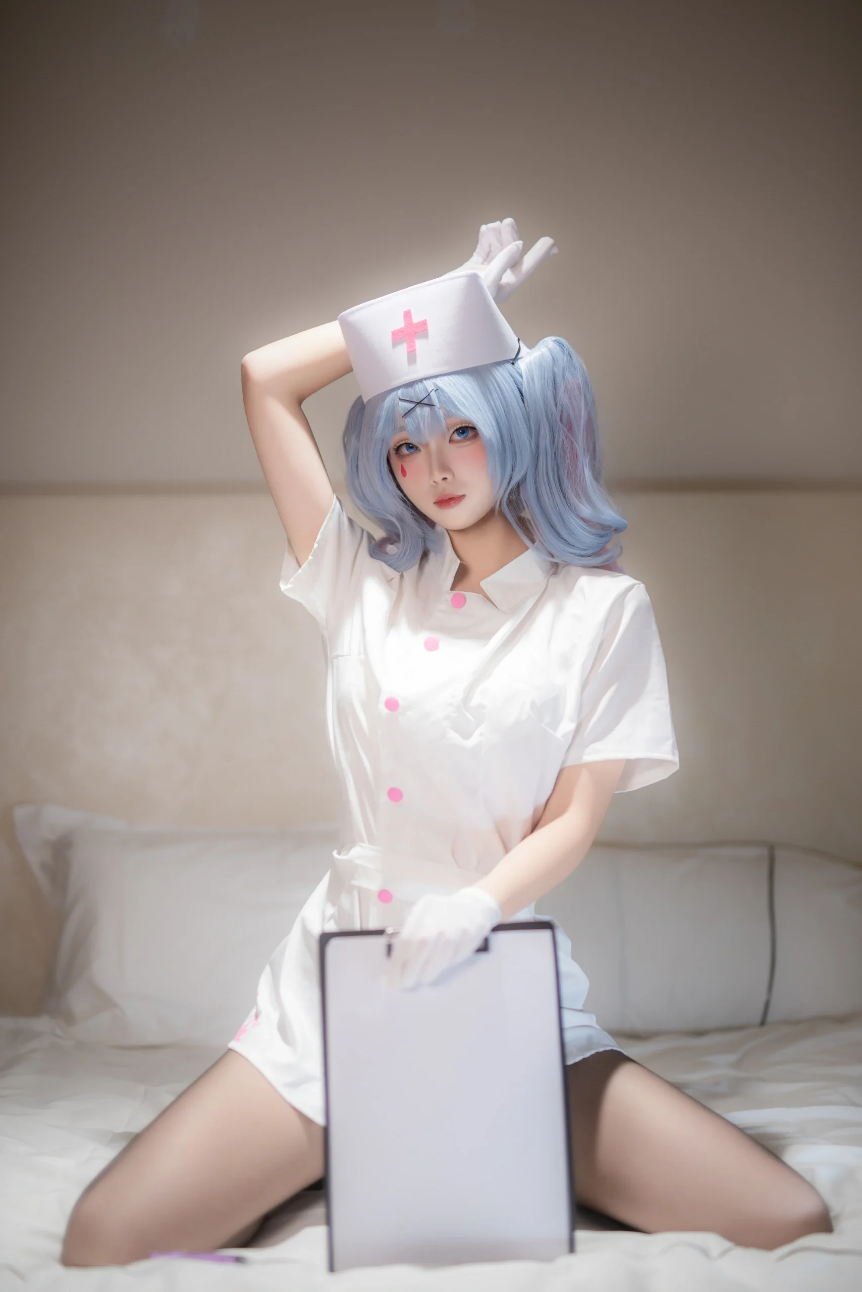 【初音未来cos】初音未来兔子洞护士服，沉浸式诊疗室里的个人写真 - 第 1 张