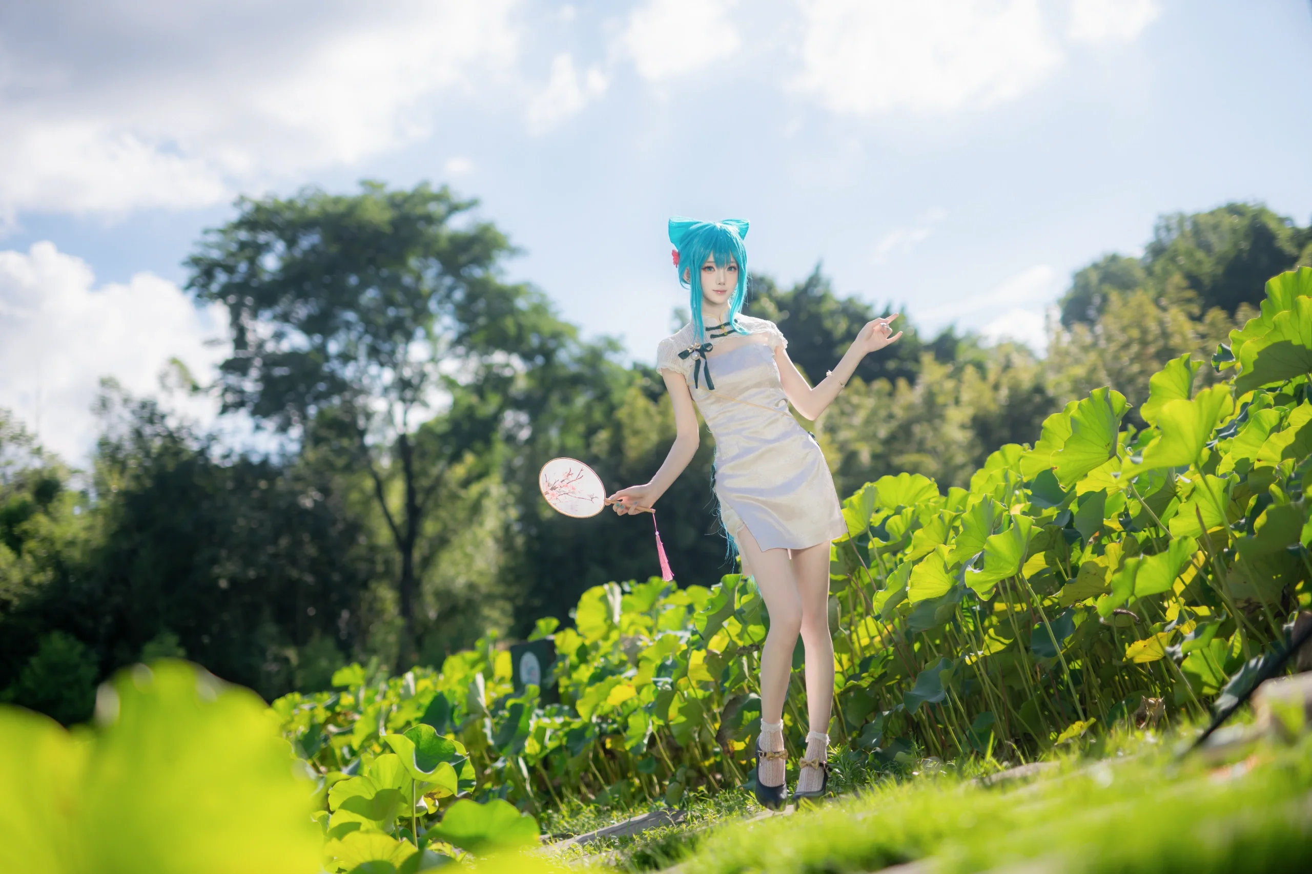 【初音未来cos】重庆大学校园里的荷花池和竹林，轻松拍出夏日仙气感 - 第 2 张
