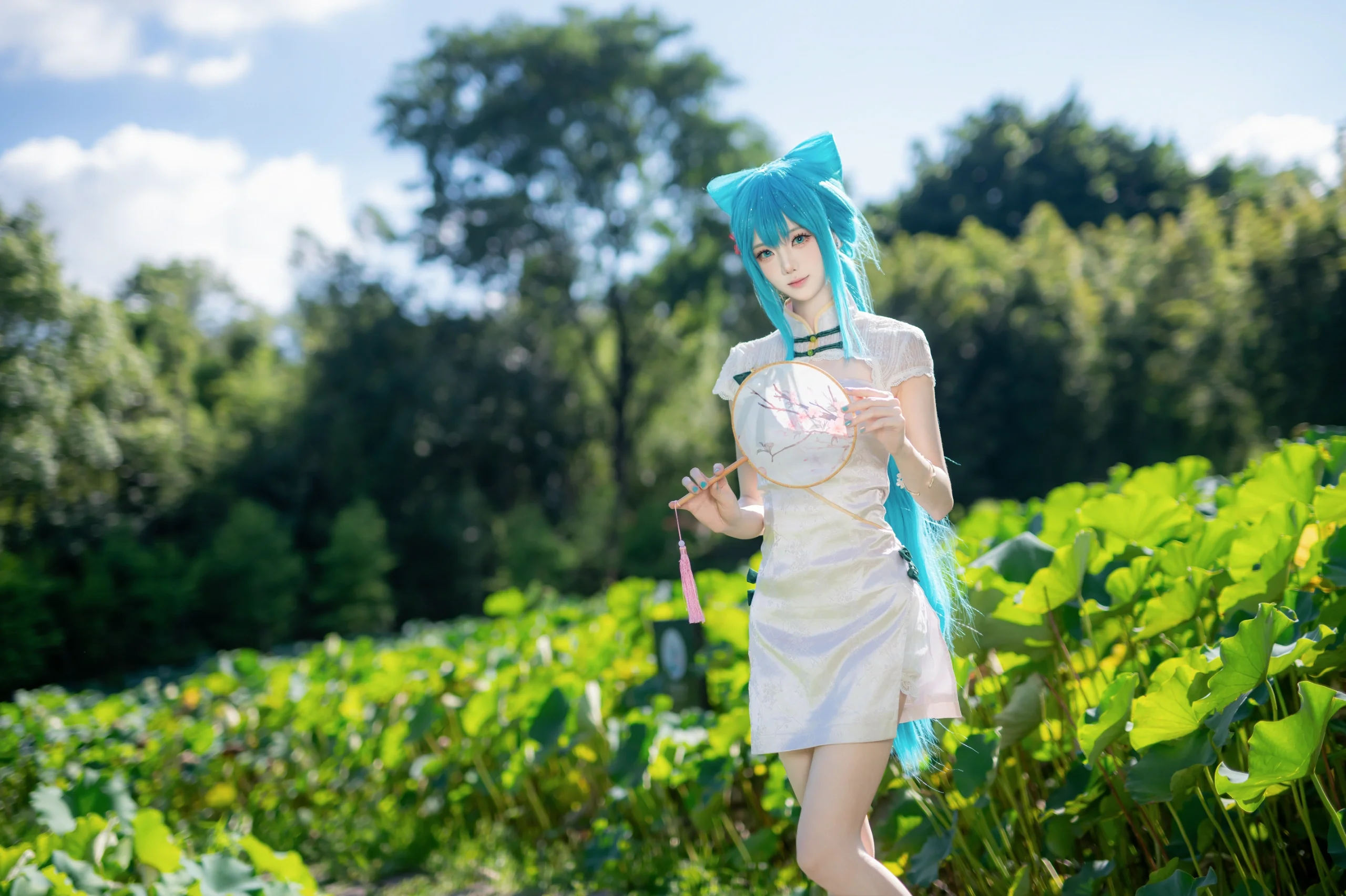 【初音未来cos】重庆大学校园里的荷花池和竹林，轻松拍出夏日仙气感 - 第 6 张