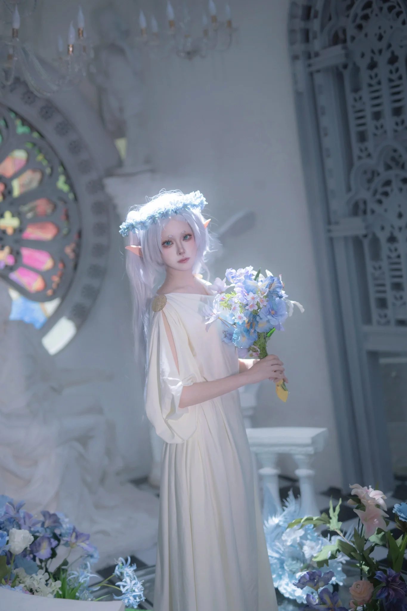 【芙莉莲cos】穆夏风格的静谧魔法，在古典布景中重现精灵 - 第 3 张