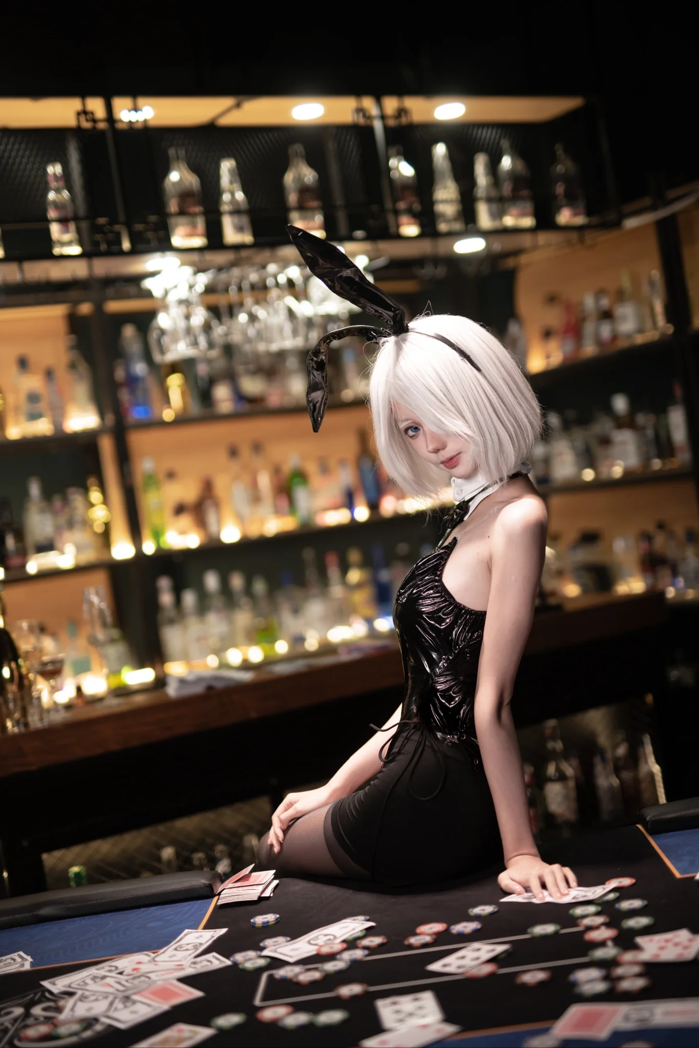 【2B cos】尼尔机械纪元，兔女郎造型解锁酒吧暗夜风情 - 第 7 张