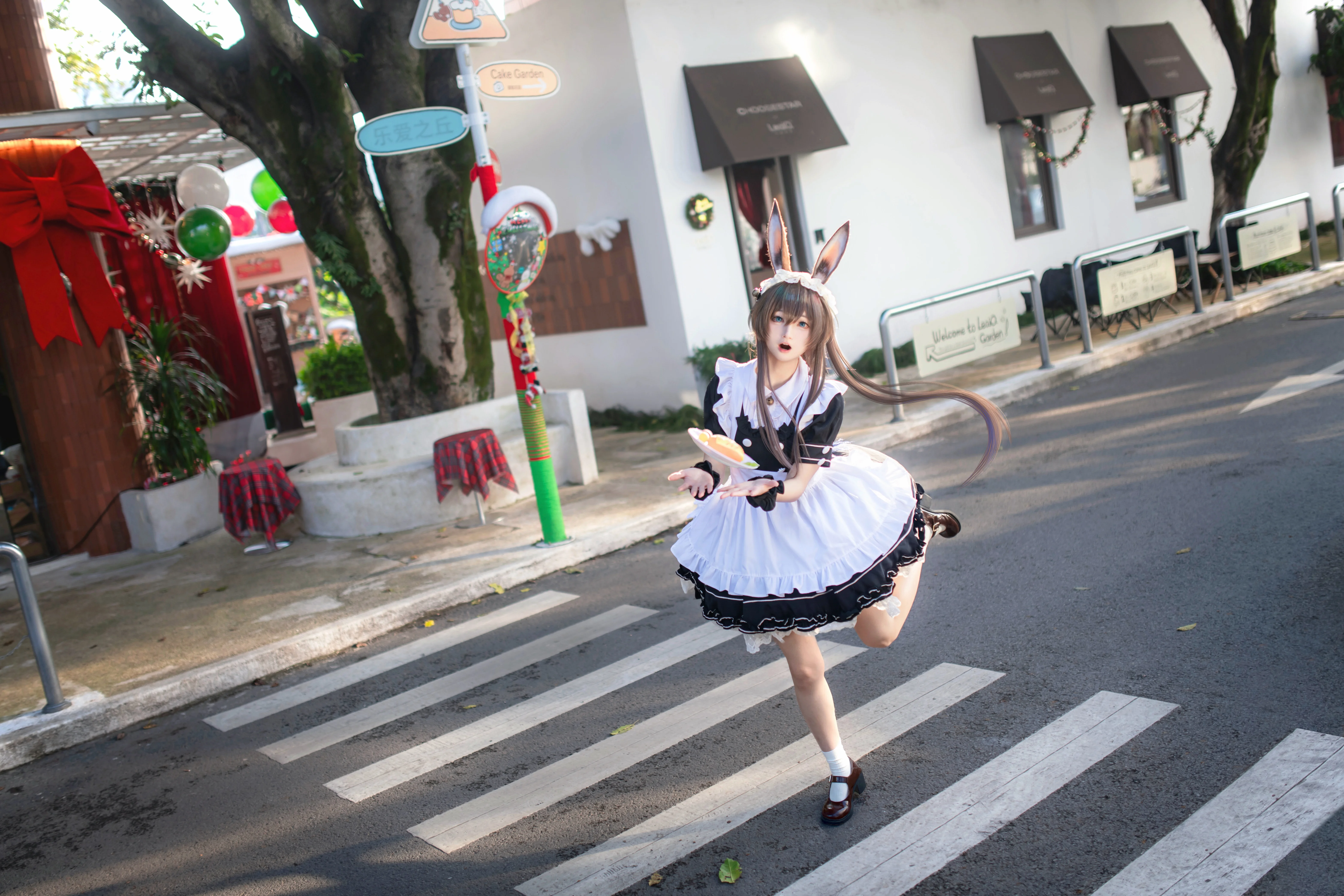 【アーミヤ コスプレ】アークナイツ外勤任務、街角のメイドバニーちゃん営業中♪ - 6 枚目