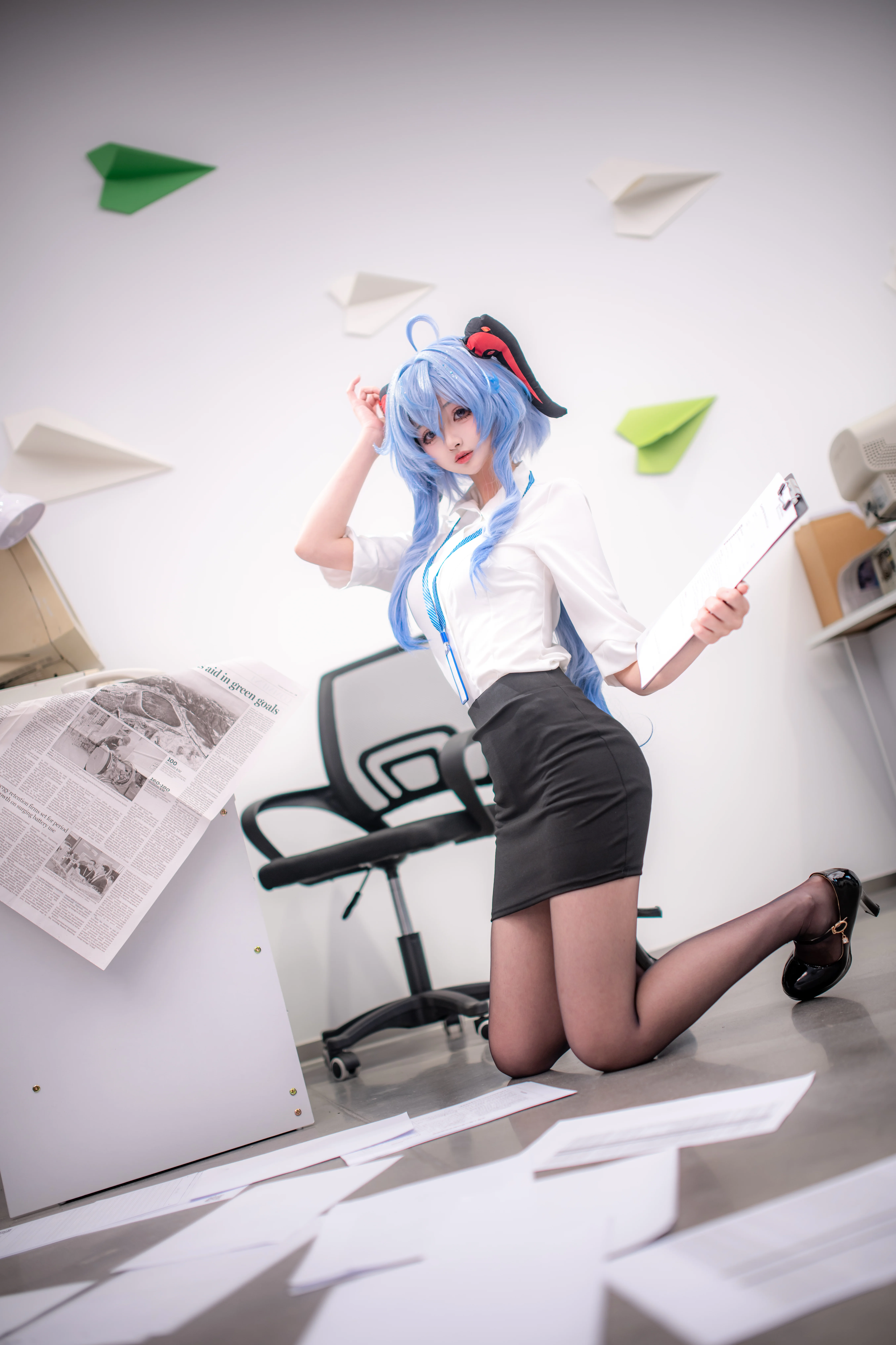 【甘雨cos】璃月秘书的加班日常，报表和黑丝一个都不能少 - 第 3 张