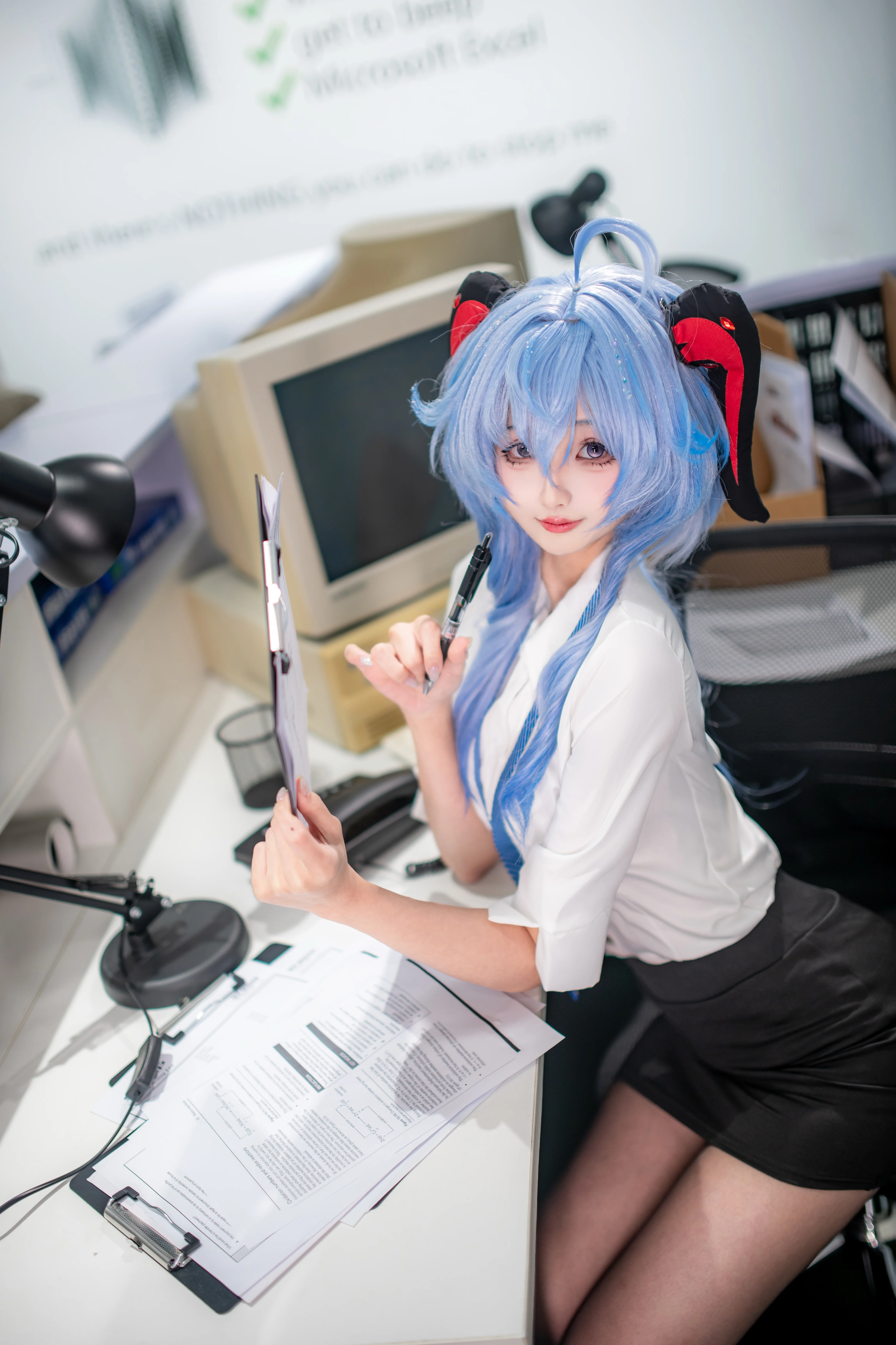 【甘雨cos】璃月秘书的加班日常，报表和黑丝一个都不能少 - 第 6 张