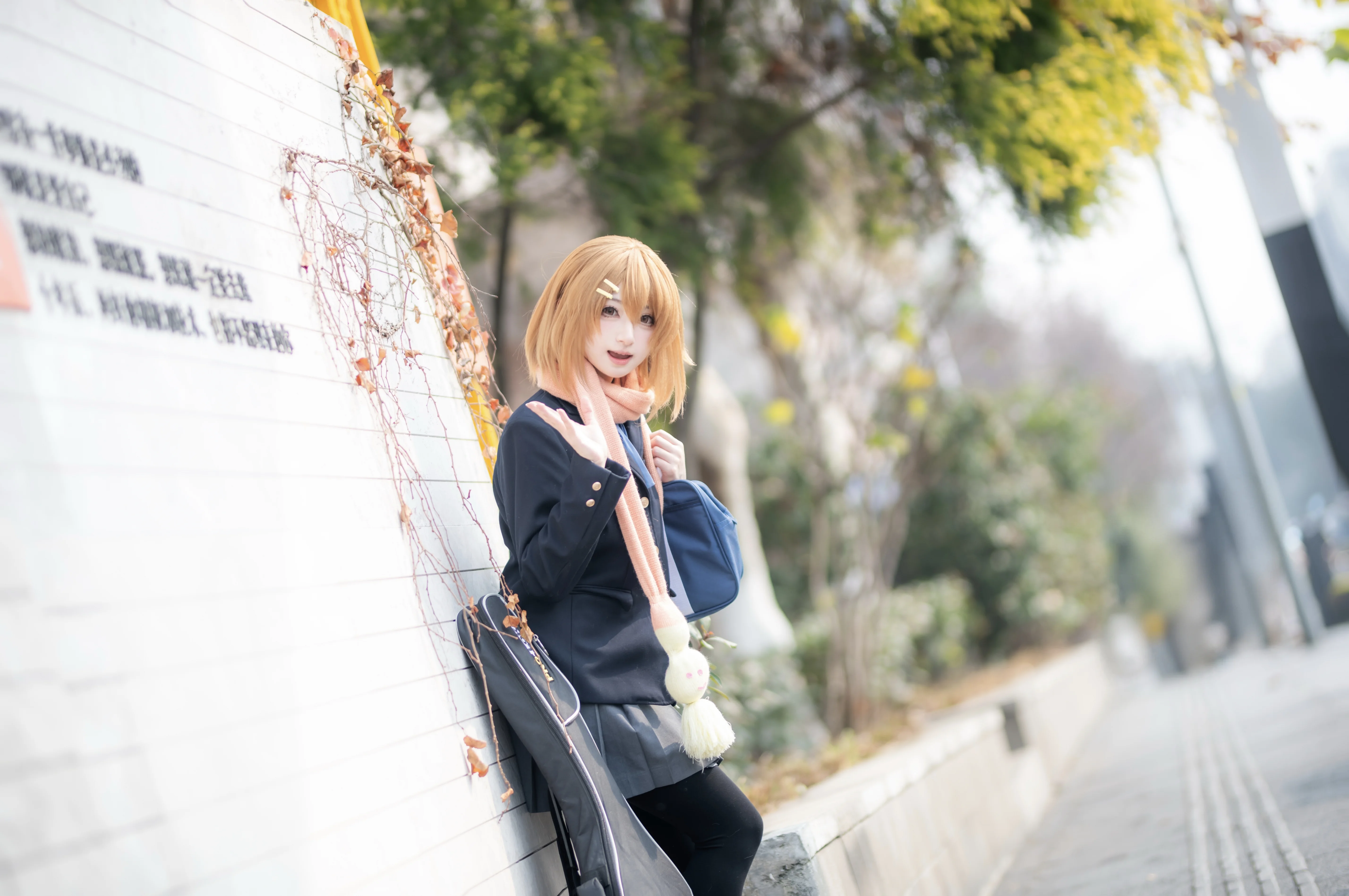 【平泽唯cos】轻音少女的街头日常，吉他与JK的午后时光 - 第 9 张