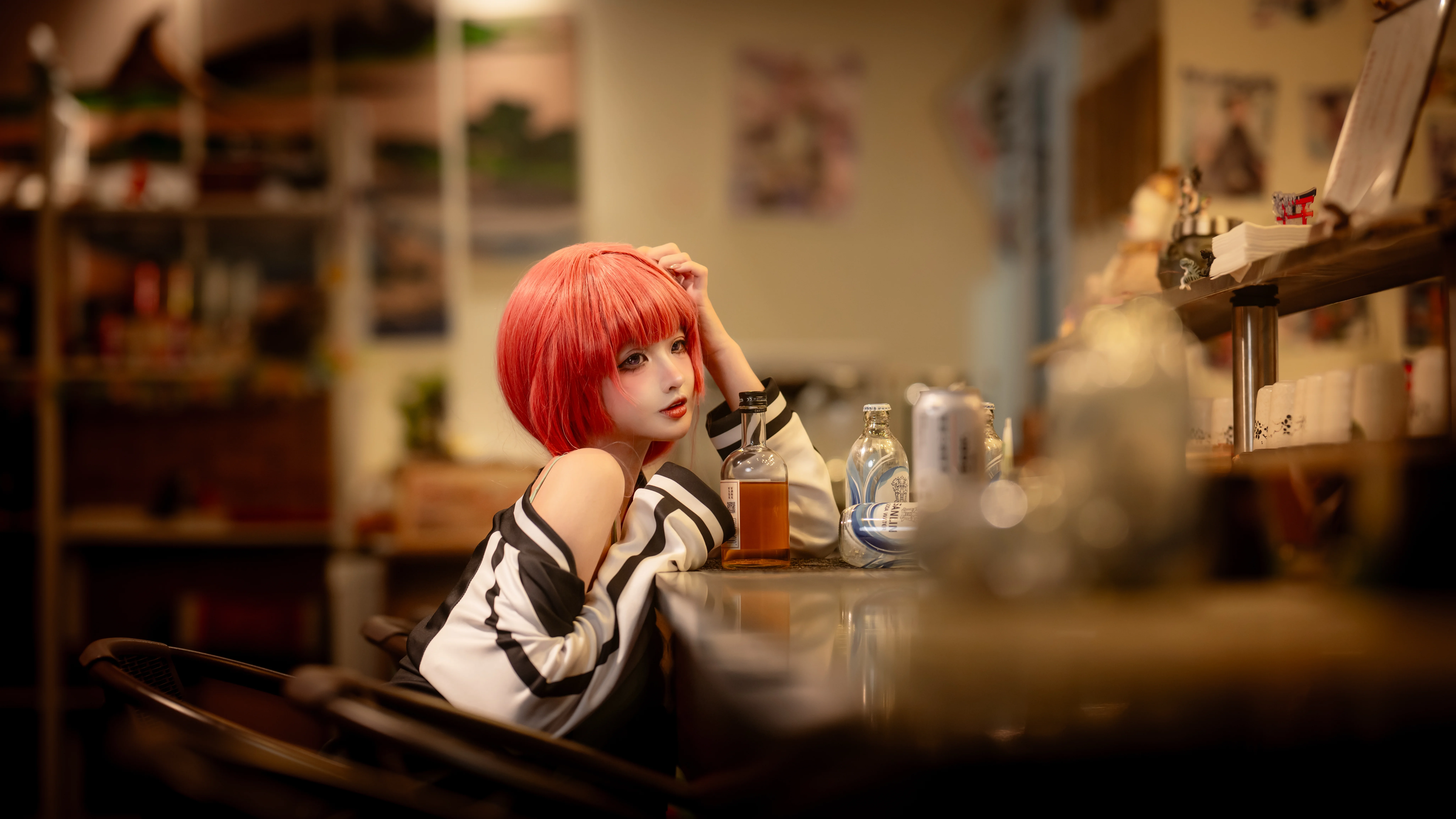 Z8和85mm f1.2拍二次元氛围感，这几张真的很能打
