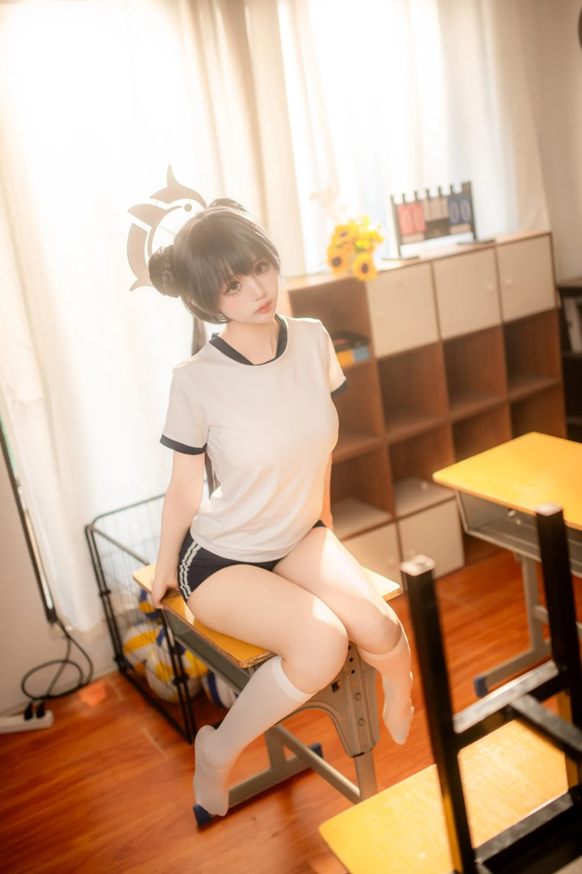 【妃咲cos】蔚蓝档案校园体操服，教室里的日常感 - 第 4 张