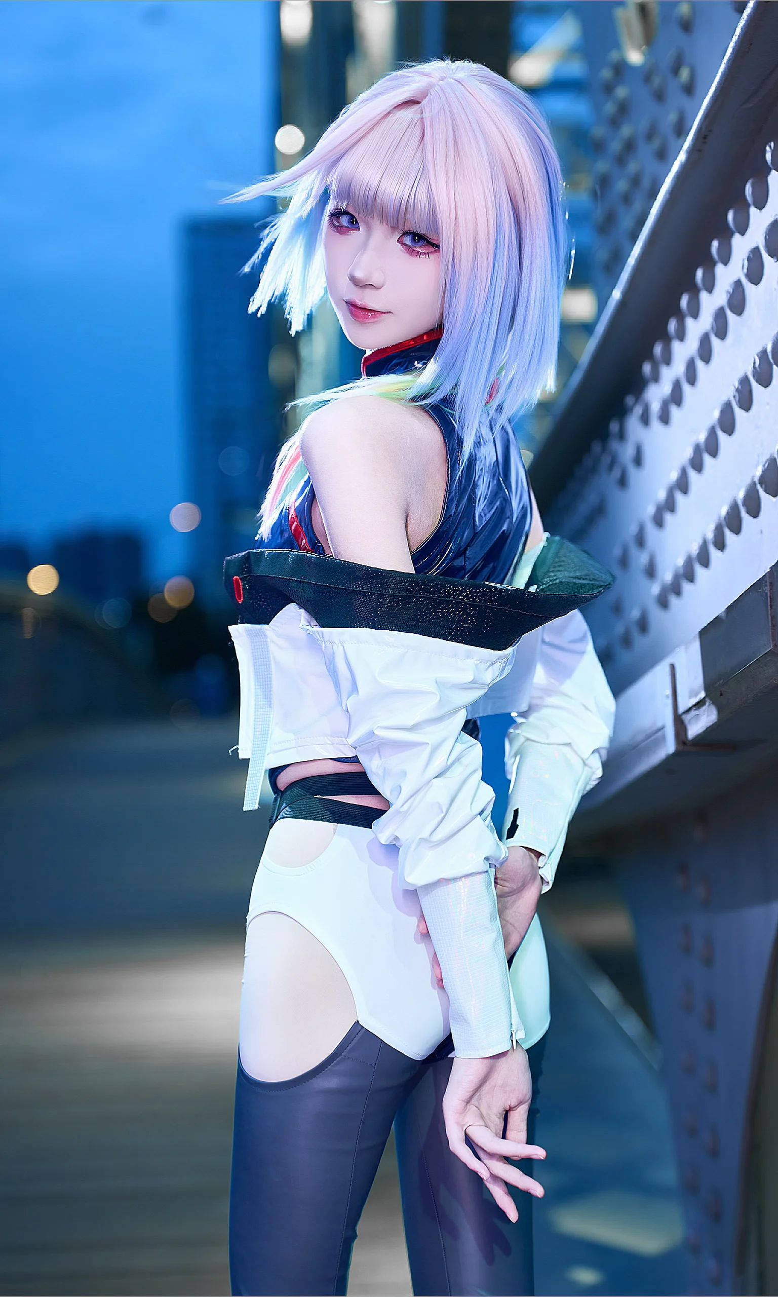 [Lucy Cosplay] Cyberpunk: Edgerunners Iron Bridge Night Scenery - Image 1