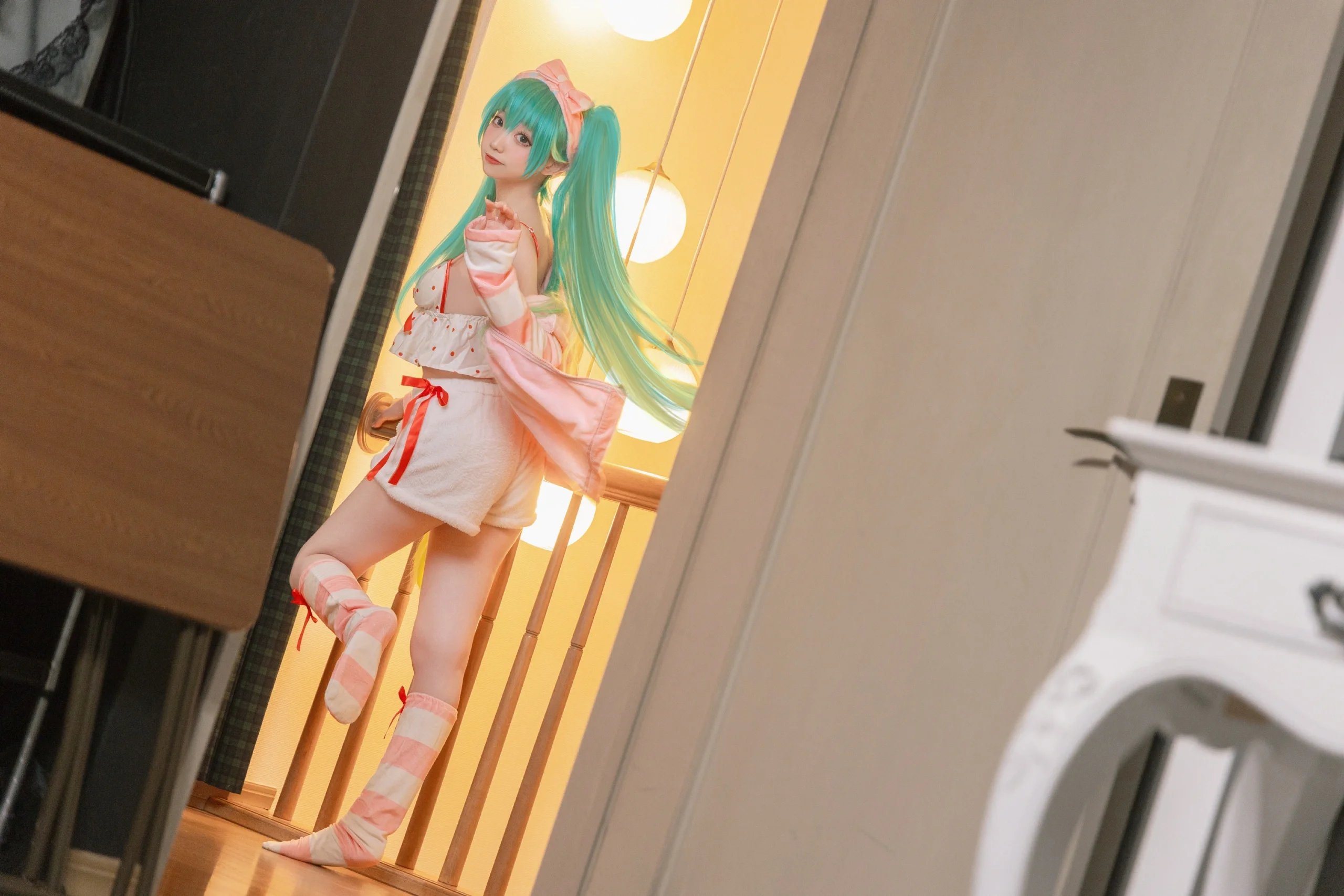【初音未来cos】在家里的慵懒时光，温暖又舒适 - 第 5 张