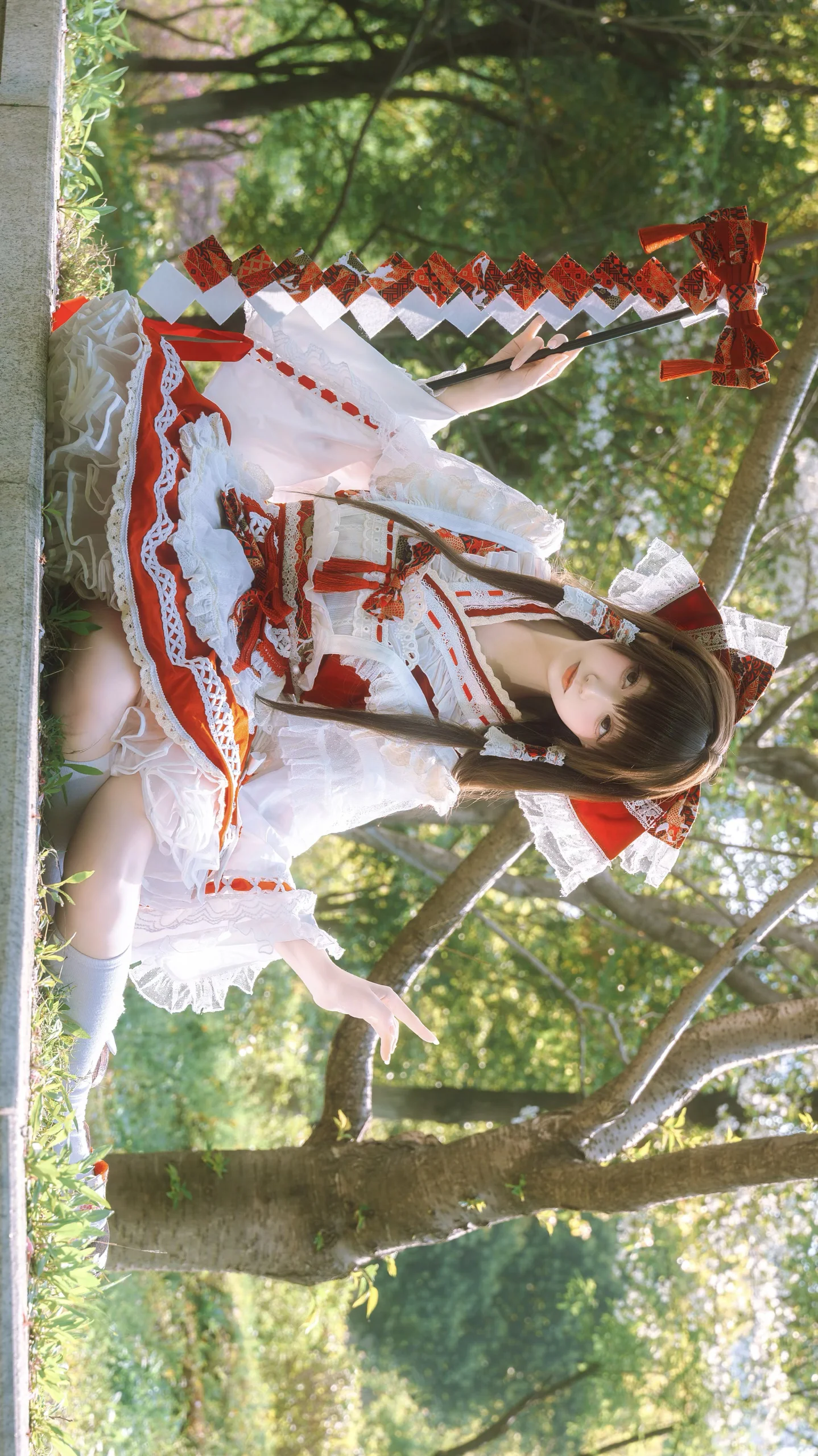 【博丽灵梦cos】东方project的红白巫女，林间横屏散步记录 - 第 2 张